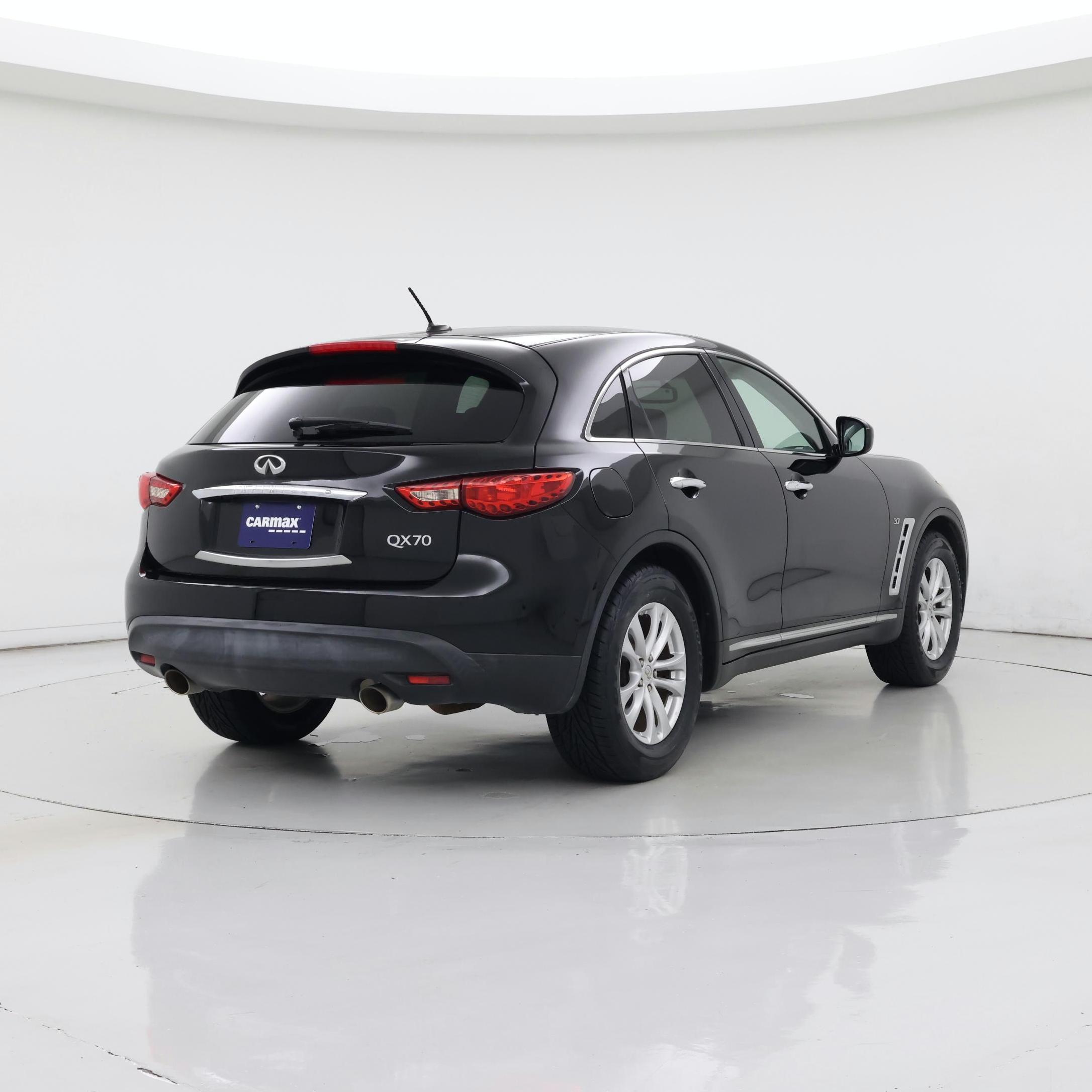 Thumbnail: 2017 INFINITI QX70 - 8