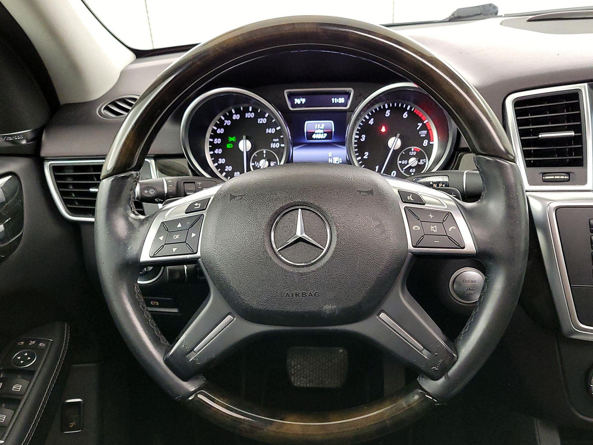 Thumbnail: 2015 Mercedes-Benz M-Class - 10