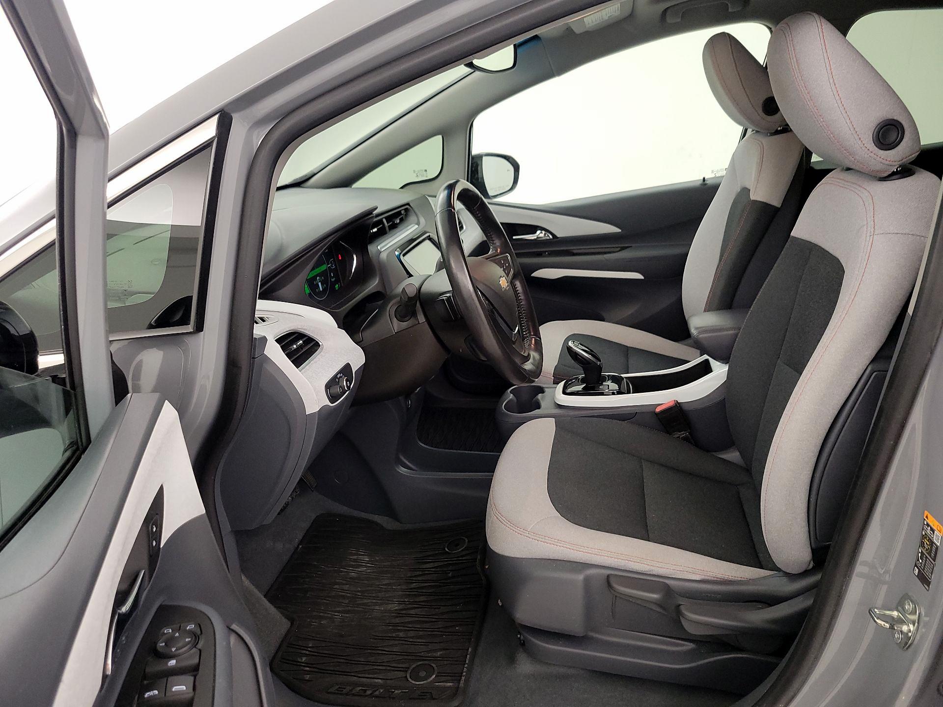 Thumbnail: 2020 Chevrolet Bolt EV - 11