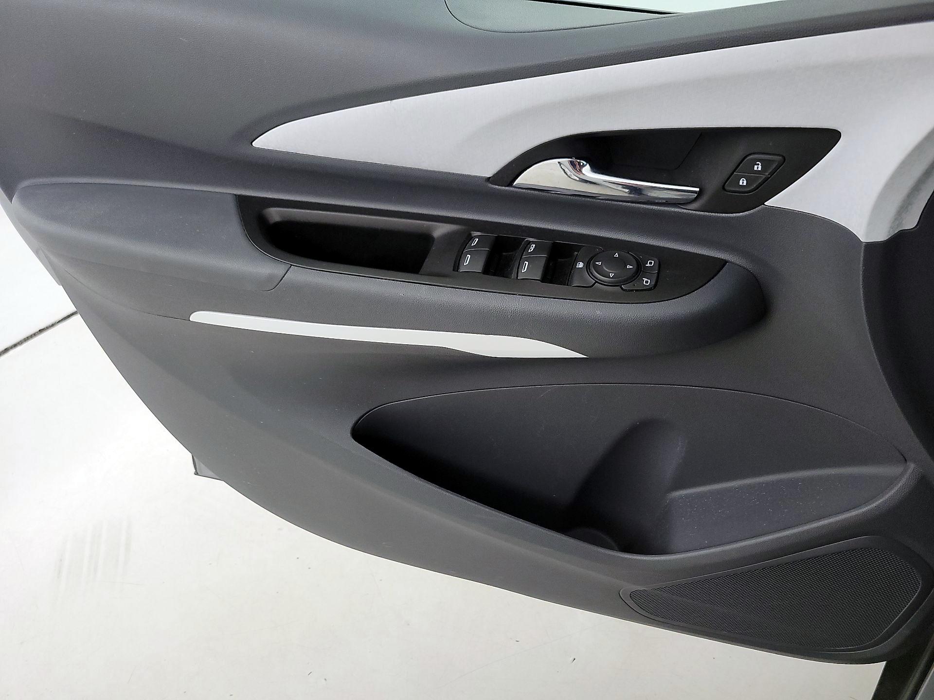 Thumbnail: 2020 Chevrolet Bolt EV - 12