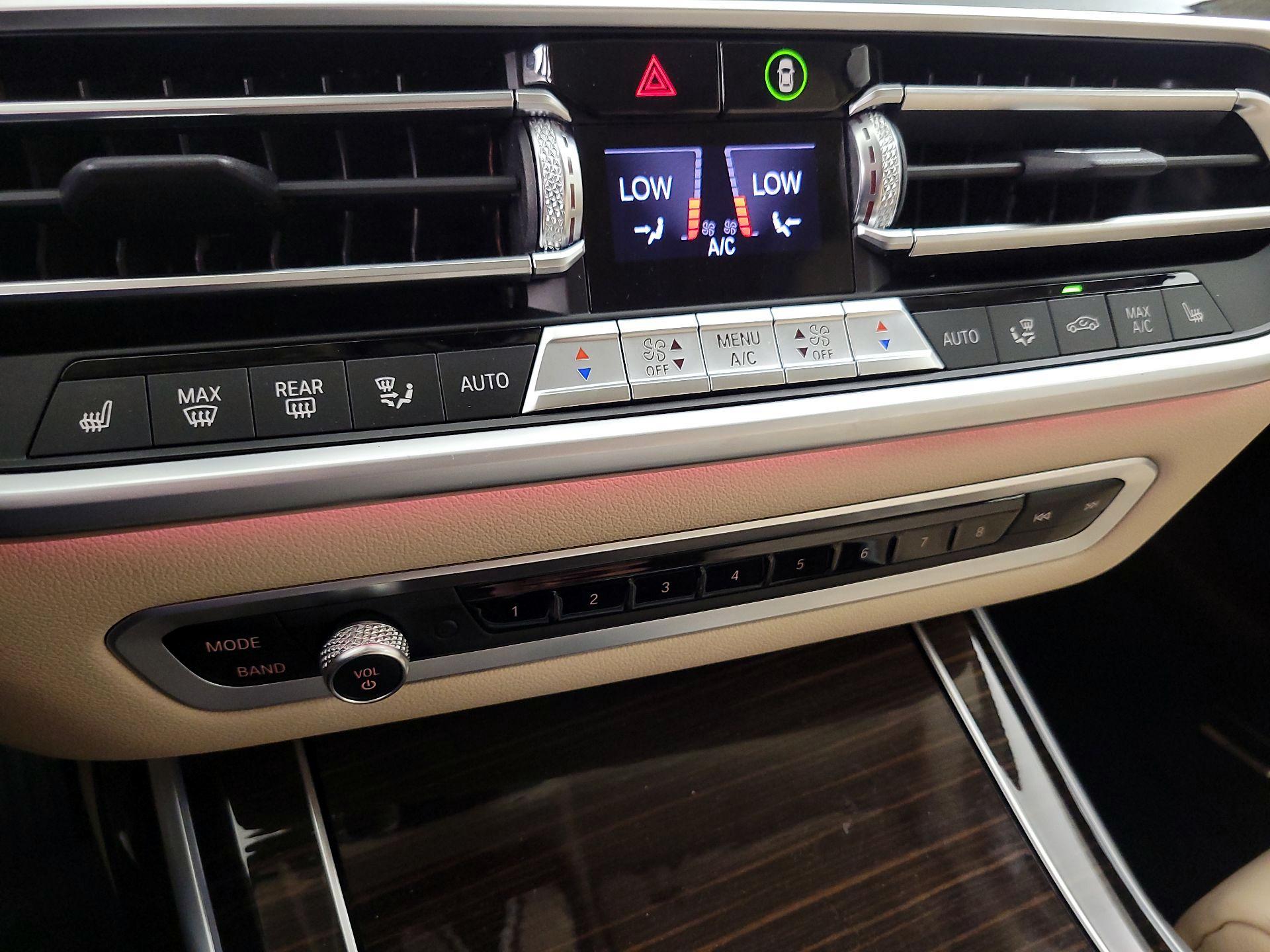 Thumbnail: 2019 BMW X7 - 17