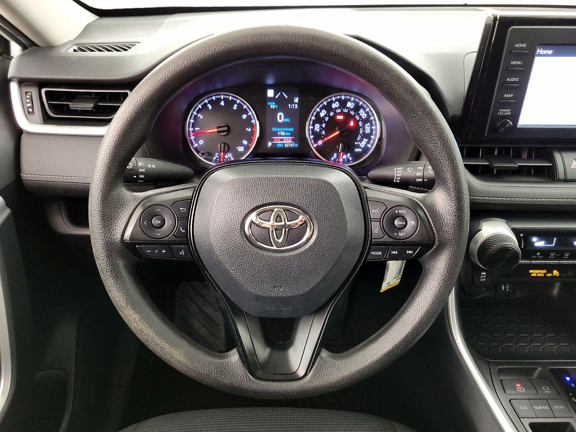 Thumbnail: 2019 Toyota RAV4 - 10