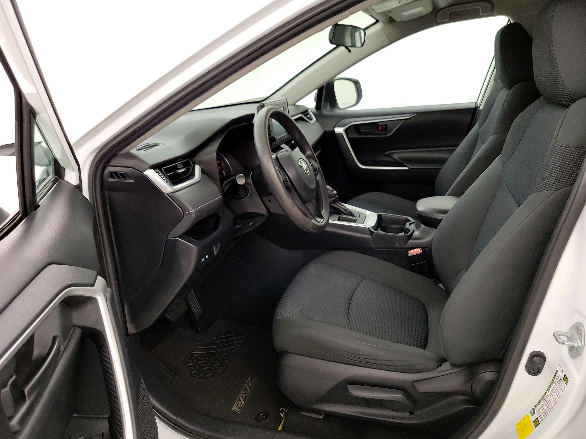 Thumbnail: 2019 Toyota RAV4 - 11
