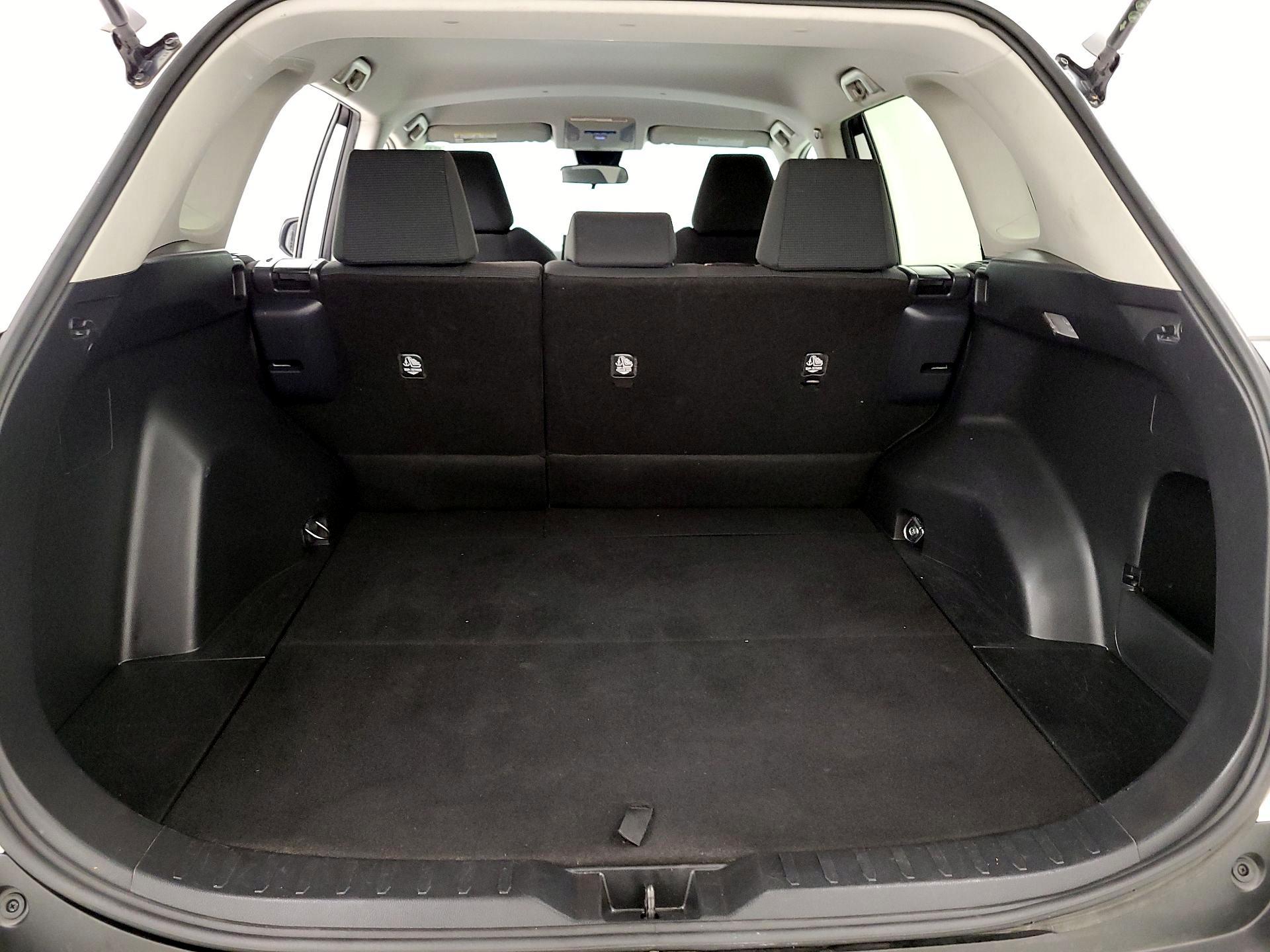 Thumbnail: 2019 Toyota RAV4 - 20