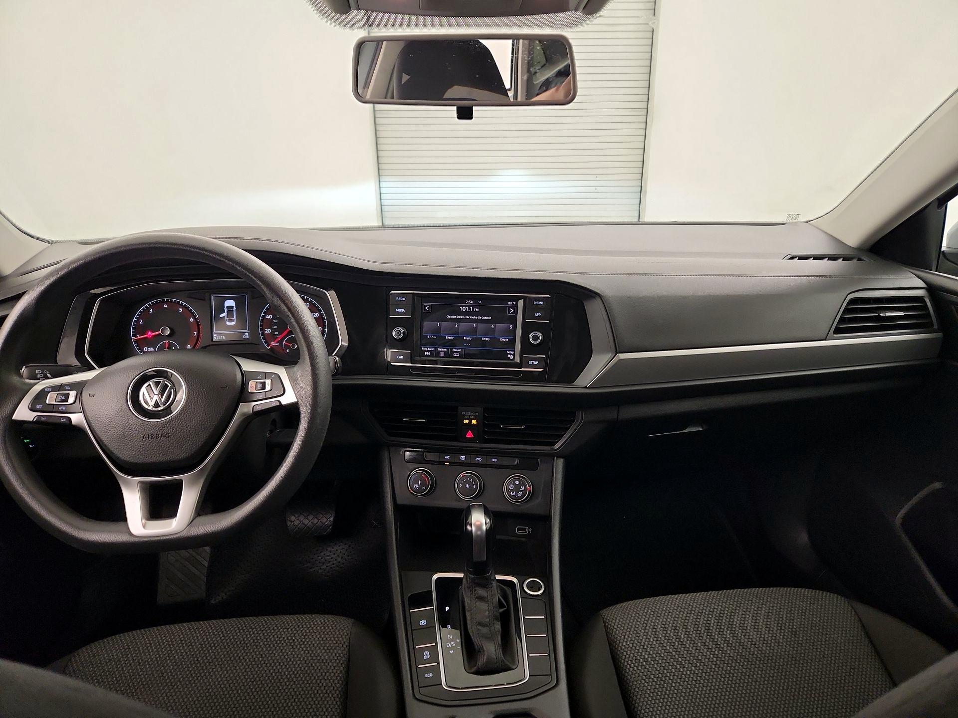 Thumbnail: 2019 Volkswagen Jetta - 9