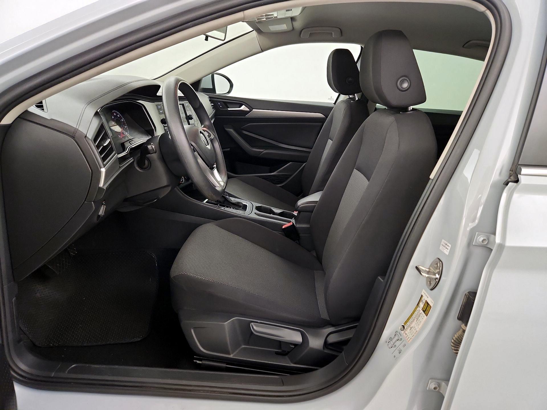 Thumbnail: 2019 Volkswagen Jetta - 11
