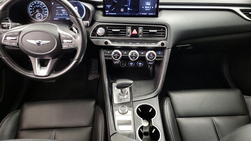 2022 Genesis G70 2.0T 9