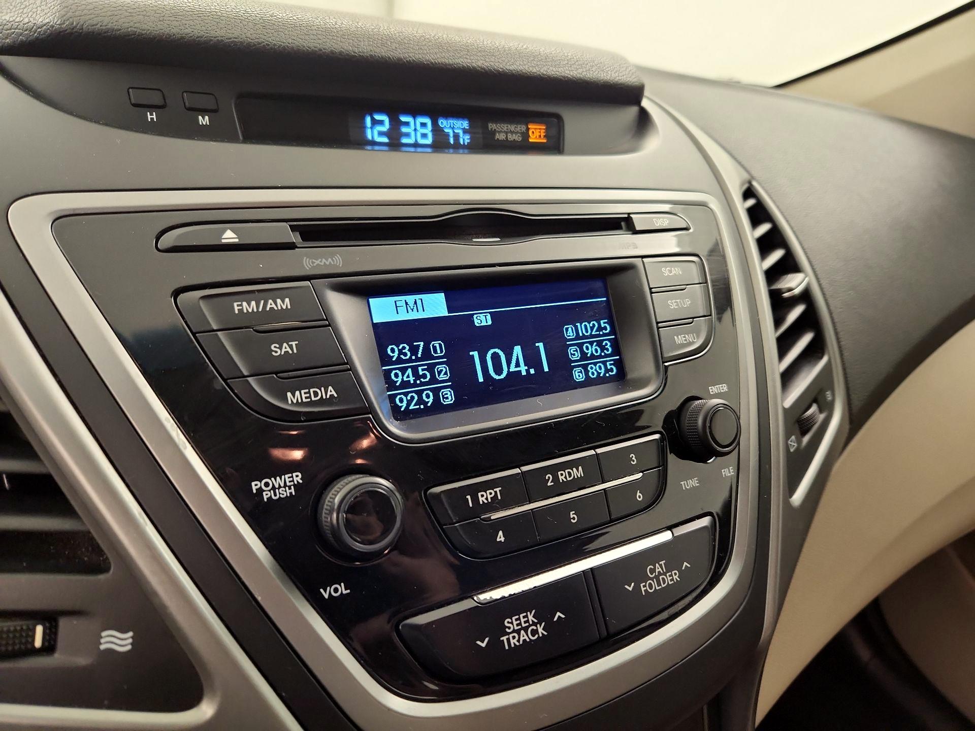Thumbnail: 2016 Hyundai Elantra - 14