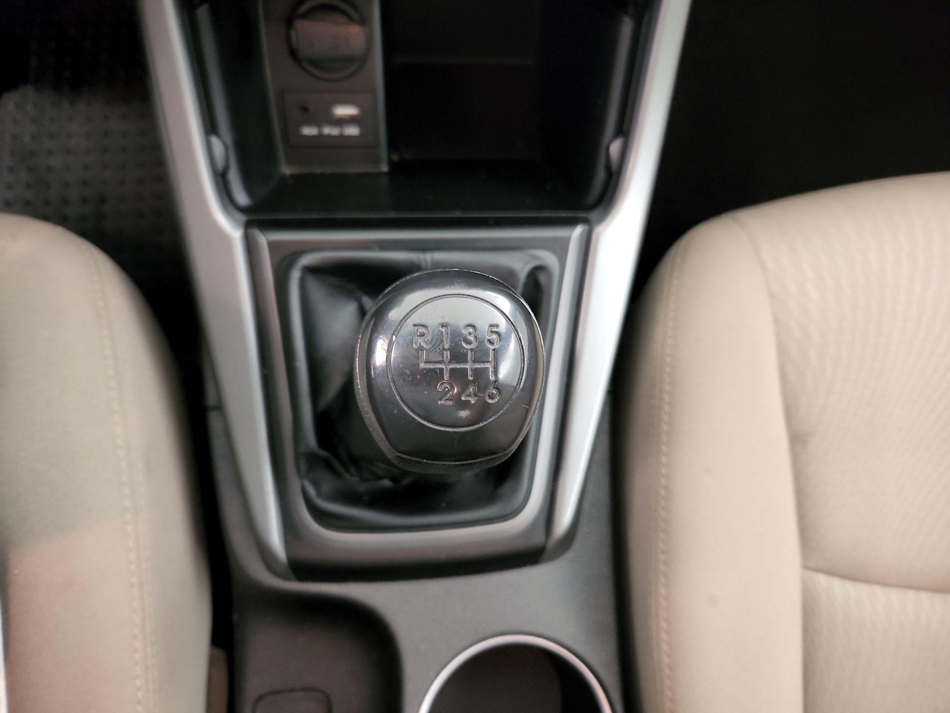 Thumbnail: 2016 Hyundai Elantra - 16