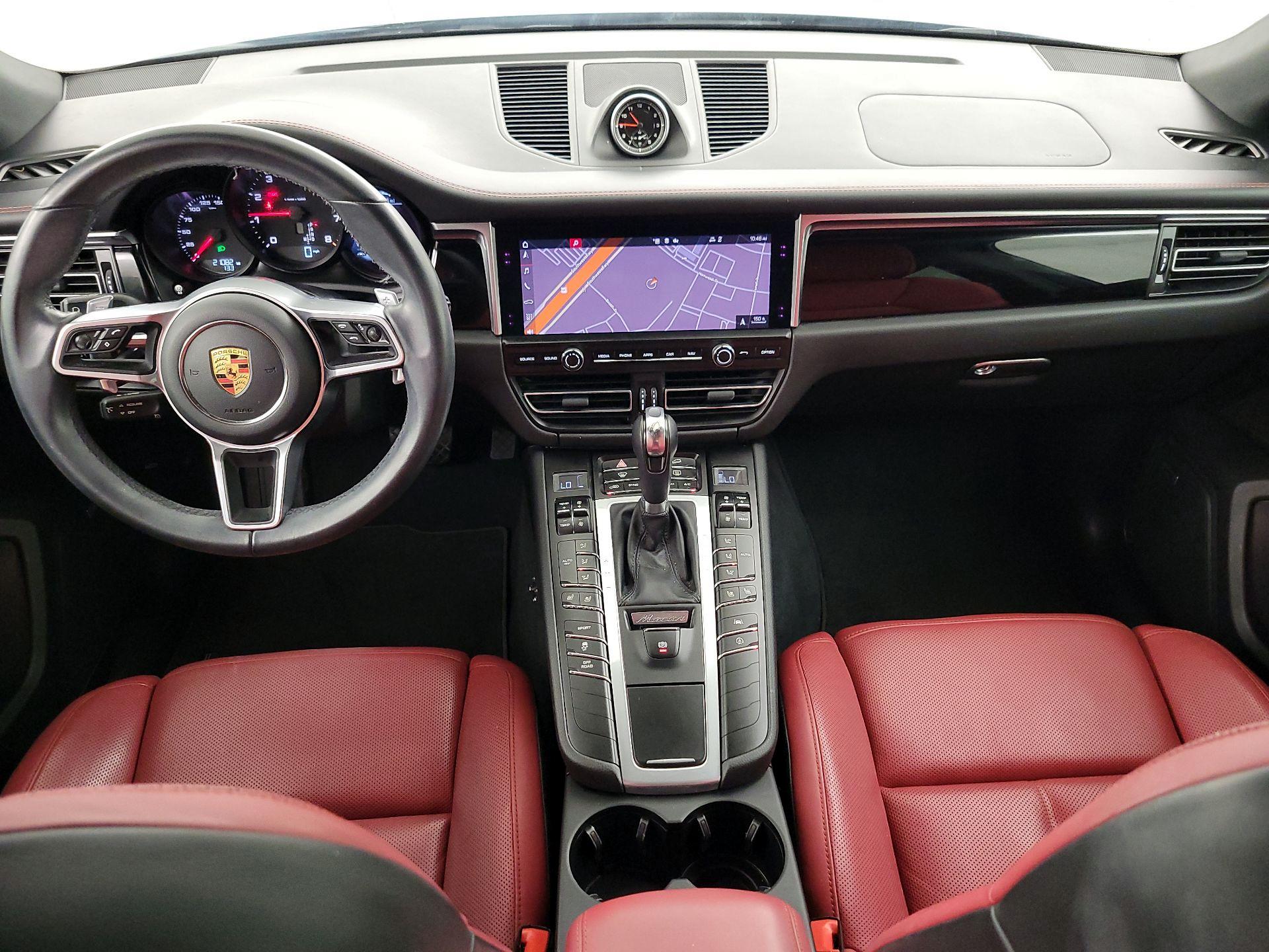 Thumbnail: 2021 Porsche Macan - 9