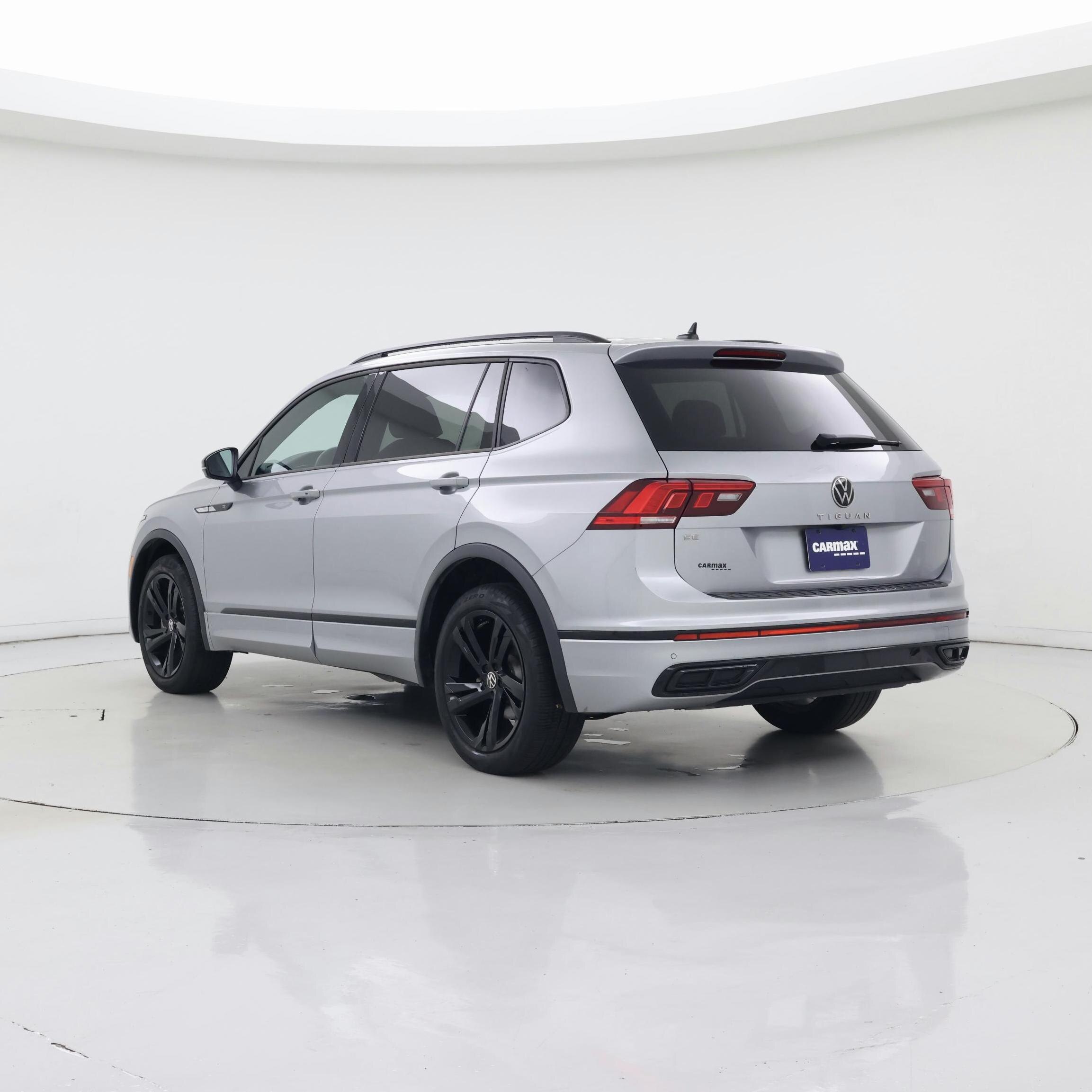 Thumbnail: 2023 Volkswagen Tiguan - 2