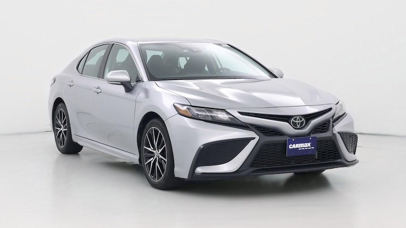2023 Toyota Camry SE Hero Image