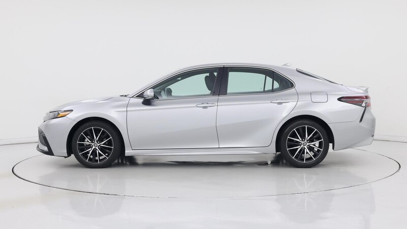 2023 Toyota Camry SE 3