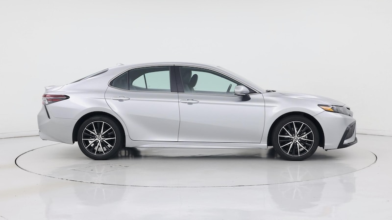 2023 Toyota Camry SE 7