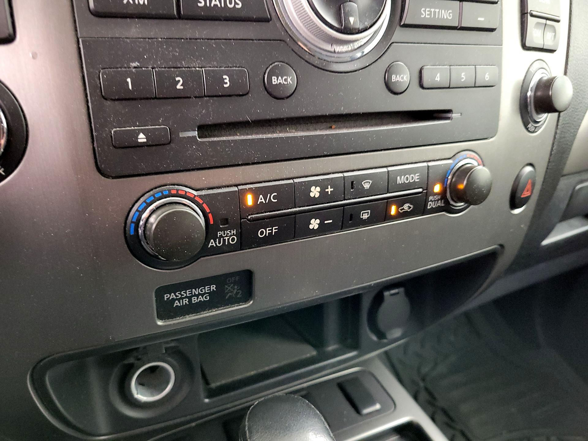 Thumbnail: 2013 Nissan Armada - 15