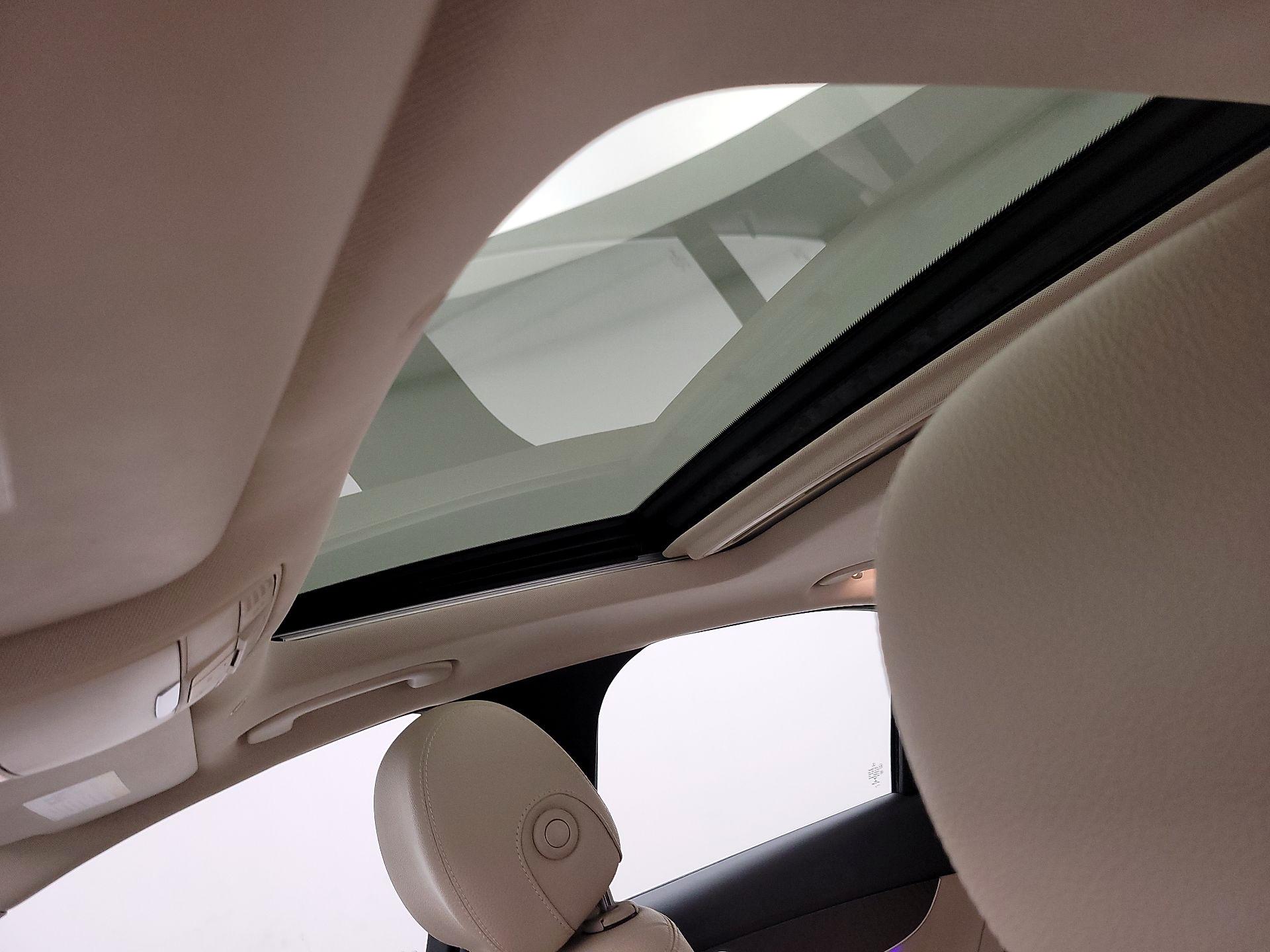 Thumbnail: 2020 Mercedes-Benz C-Class - 19