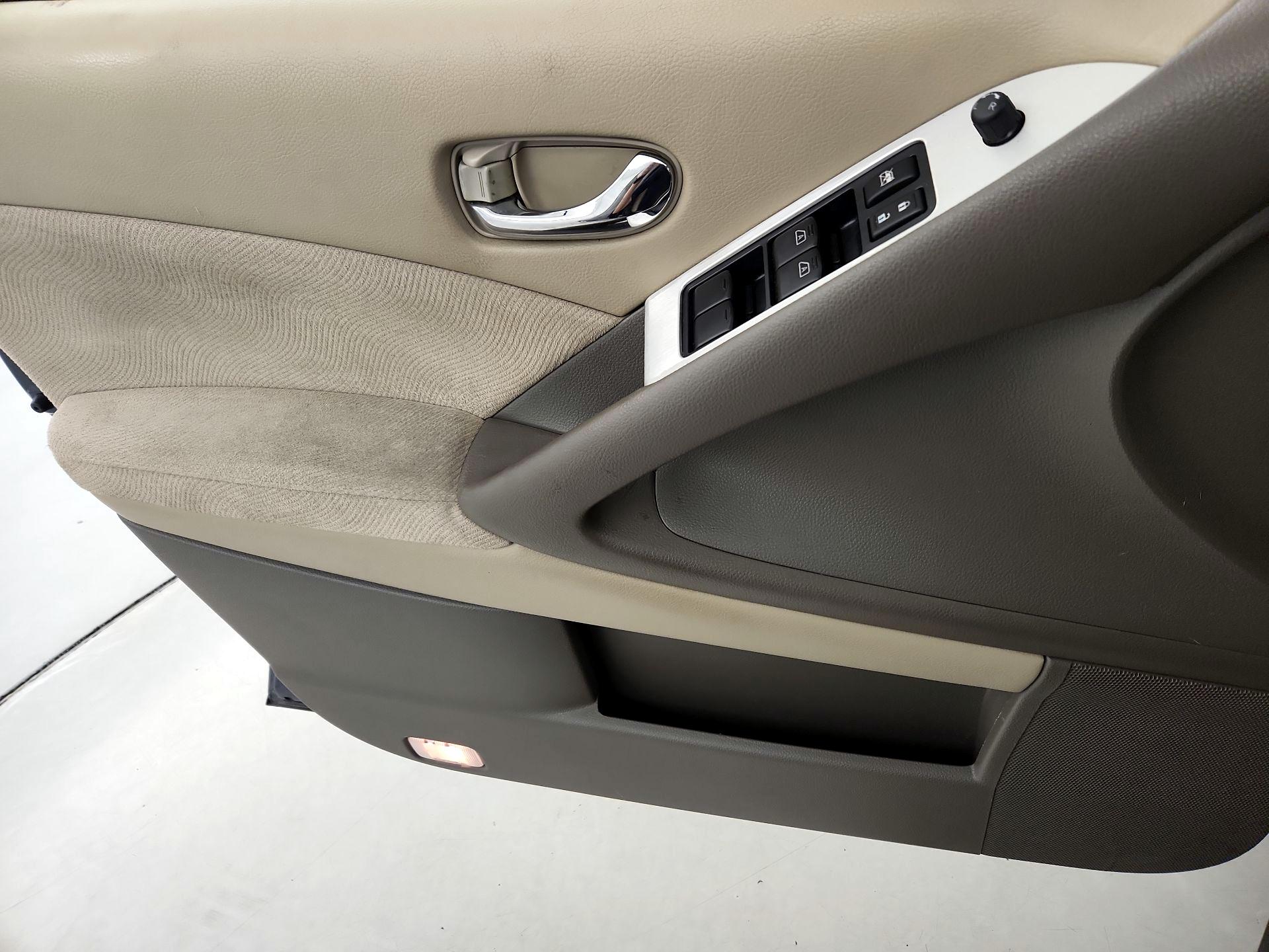 Thumbnail: 2013 Nissan Murano - 12