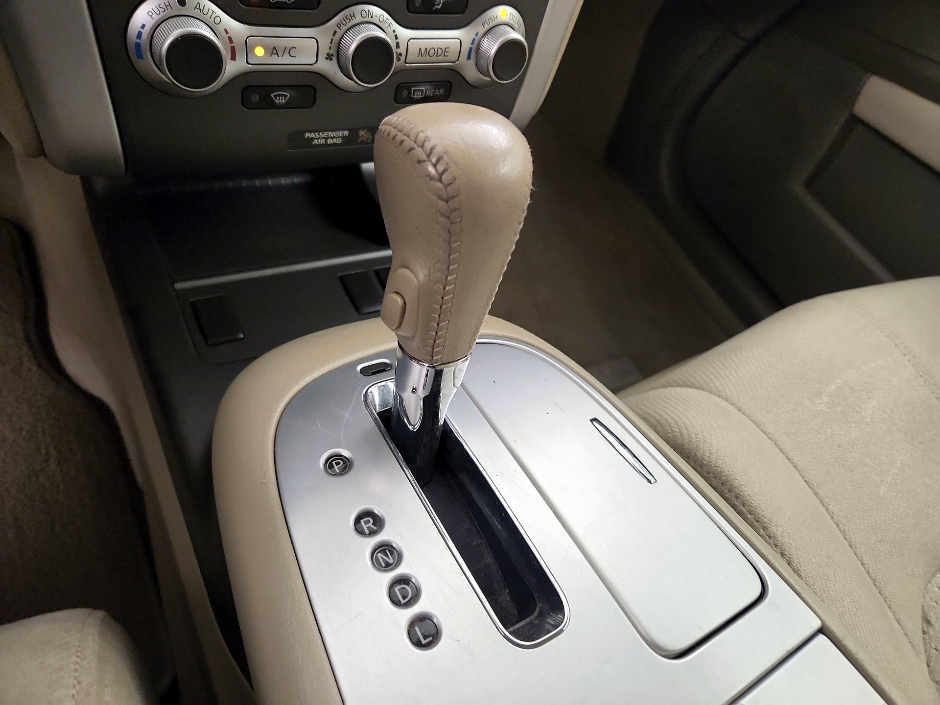 Thumbnail: 2013 Nissan Murano - 18
