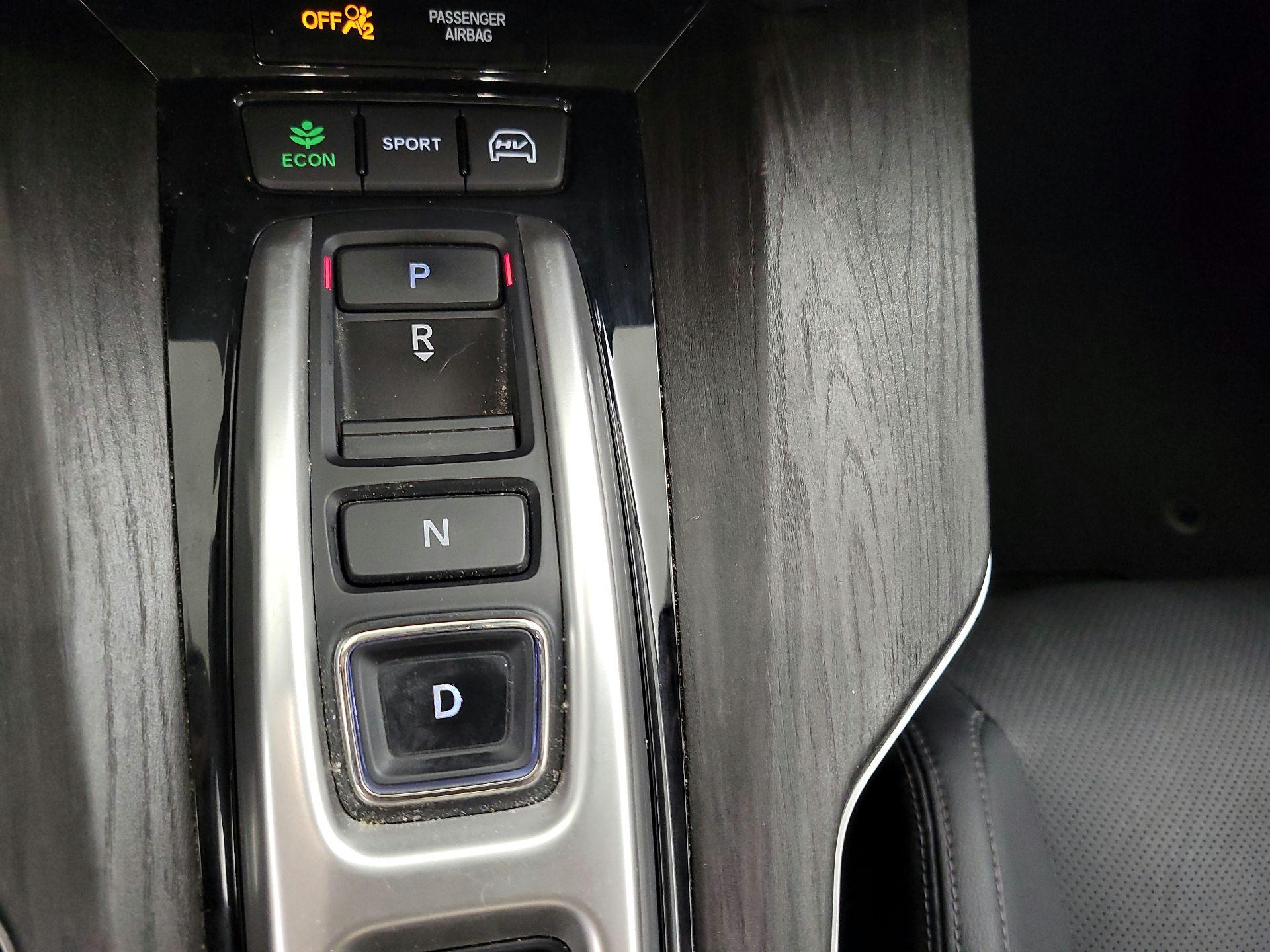 Thumbnail: 2018 Honda Clarity - 17