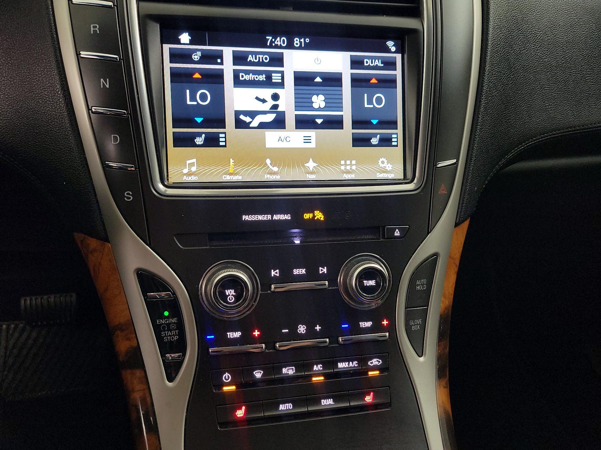 Thumbnail: 2017 Lincoln MKX - 17