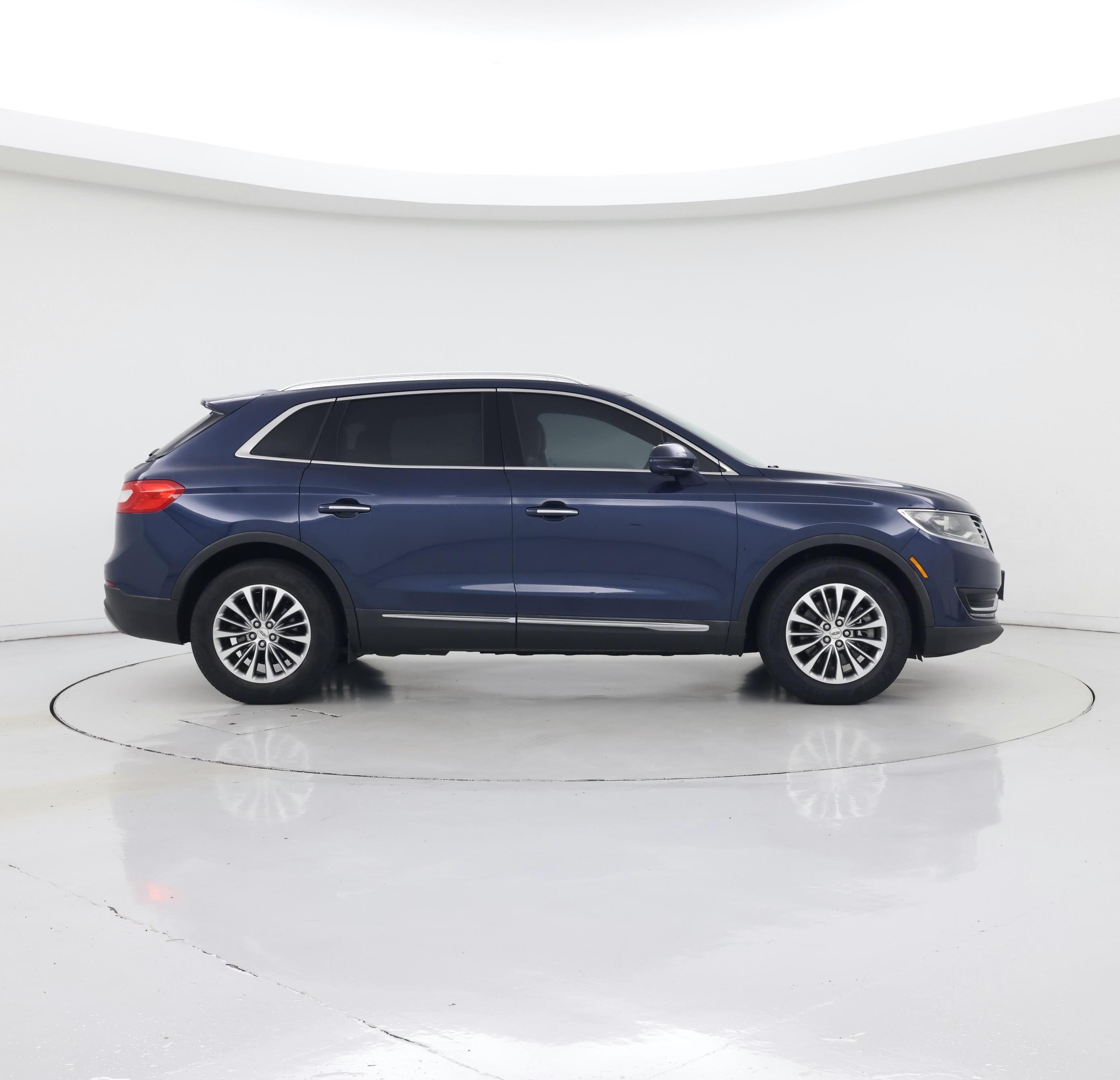Thumbnail: 2017 Lincoln MKX - 7
