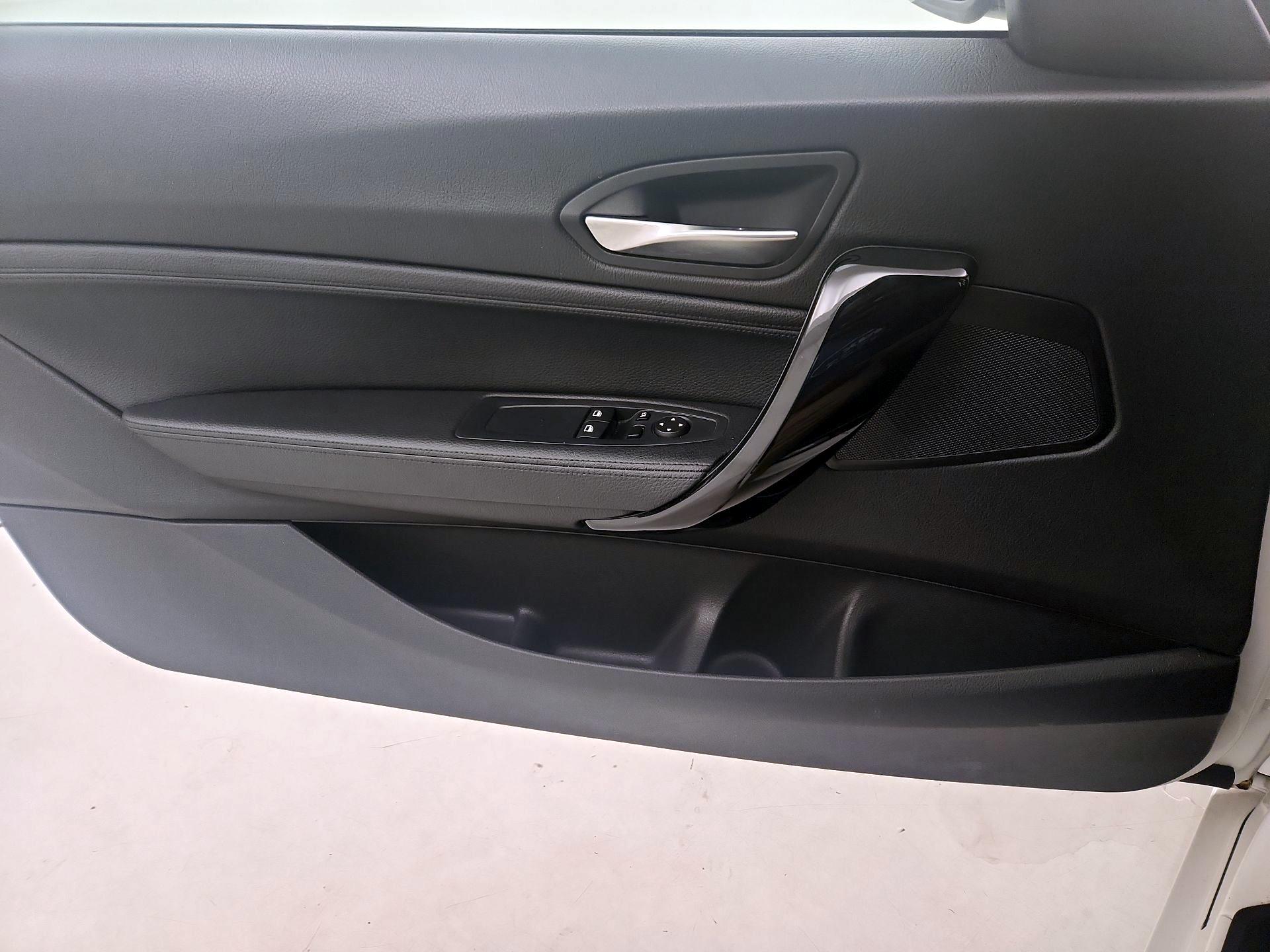 Thumbnail: 2016 BMW 2 Series - 12
