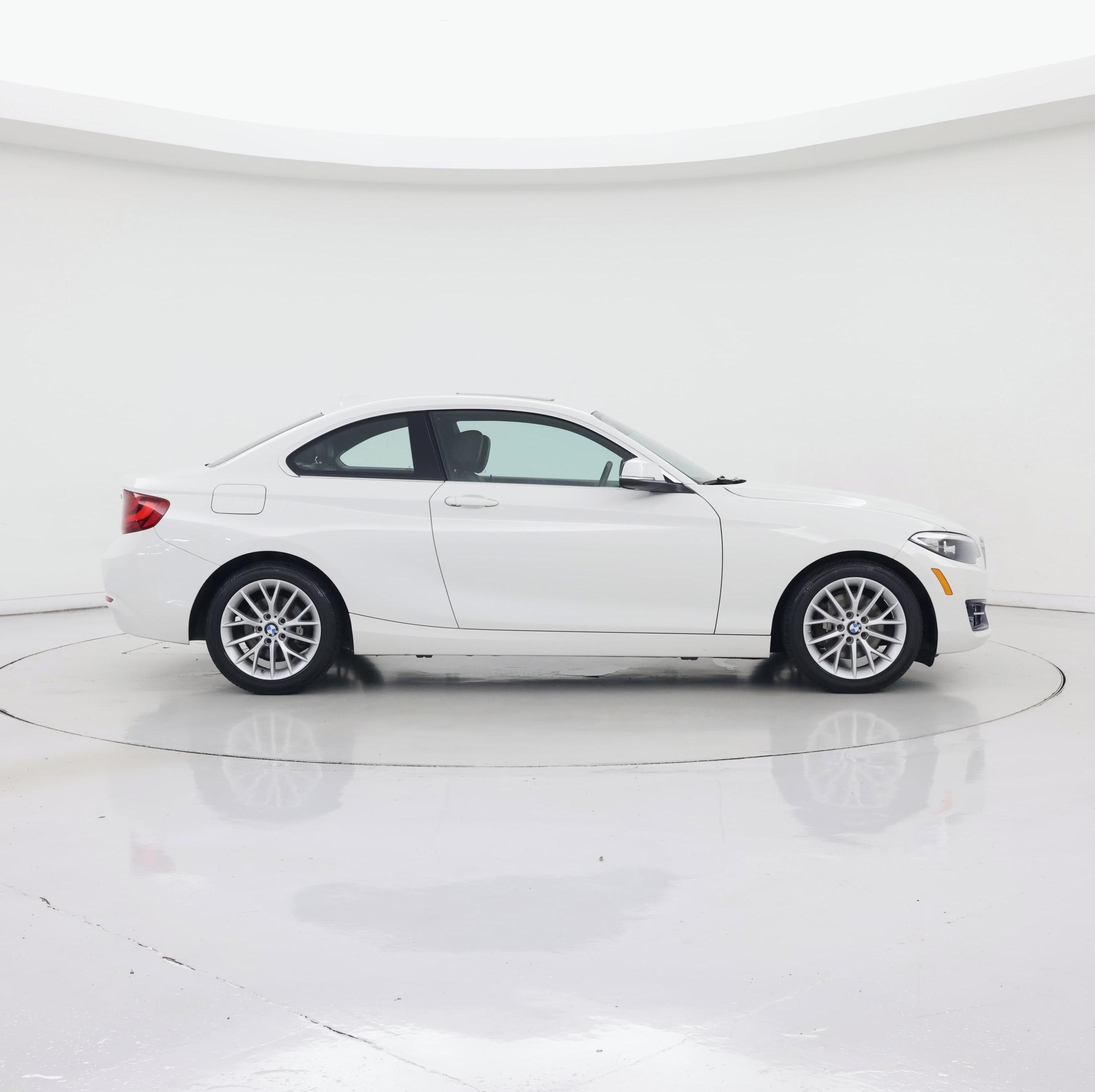 Thumbnail: 2016 BMW 2 Series - 7