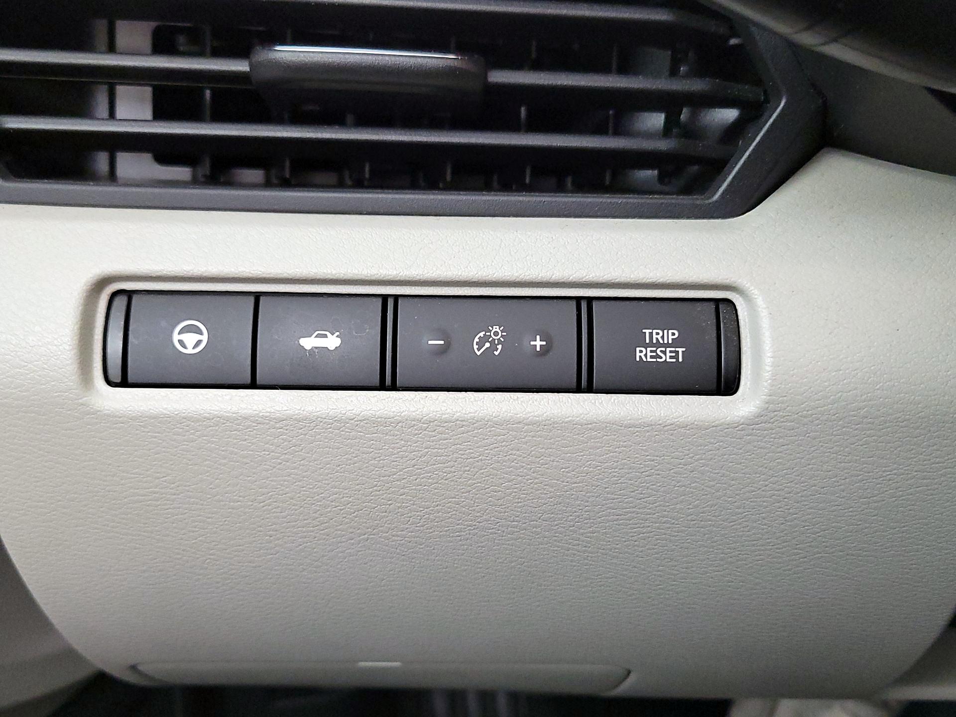 Thumbnail: 2019 Nissan Altima - 13