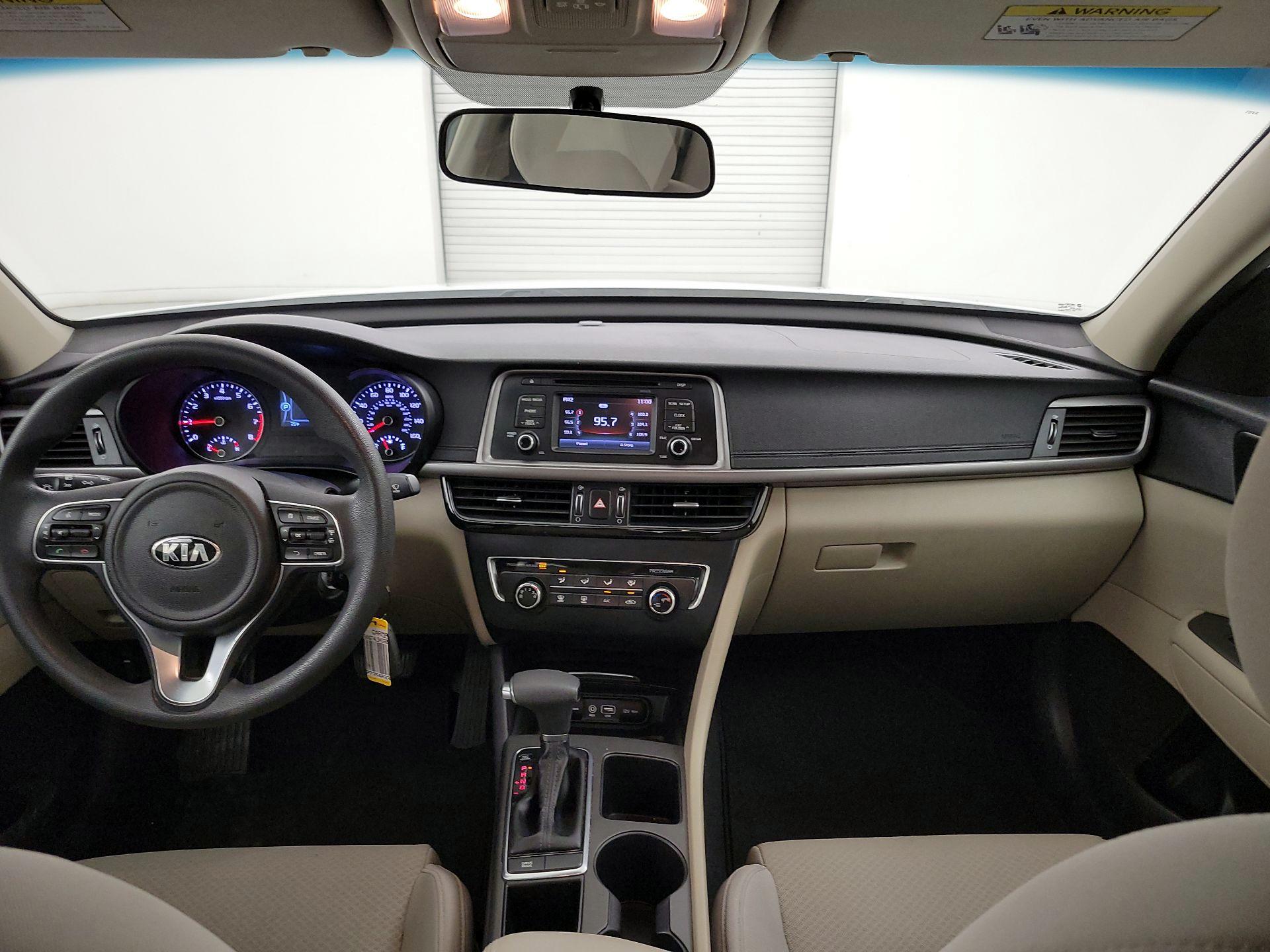 Thumbnail: 2016 Kia Optima - 9