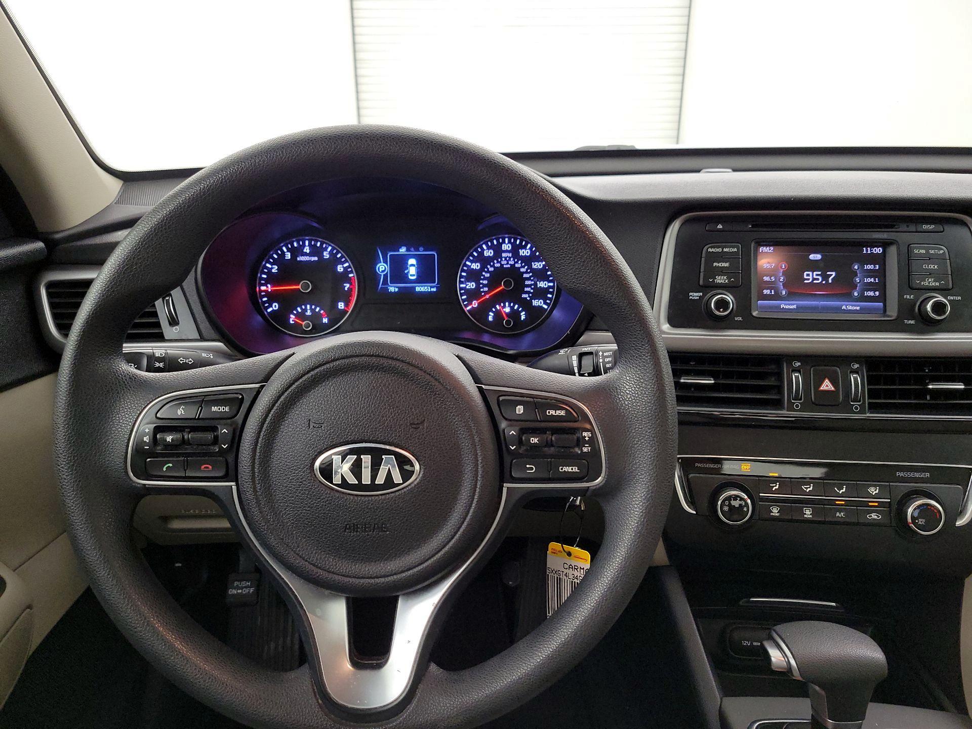 Thumbnail: 2016 Kia Optima - 10