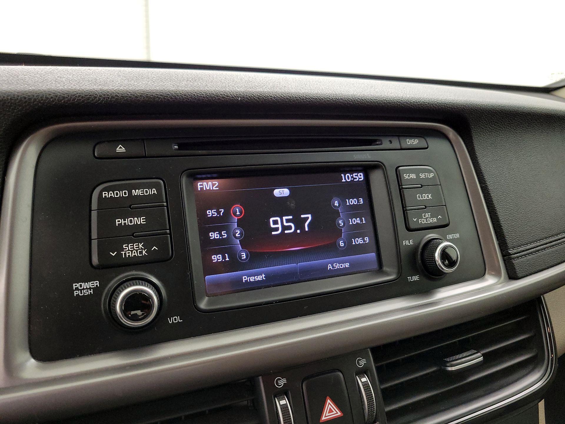 Thumbnail: 2016 Kia Optima - 15