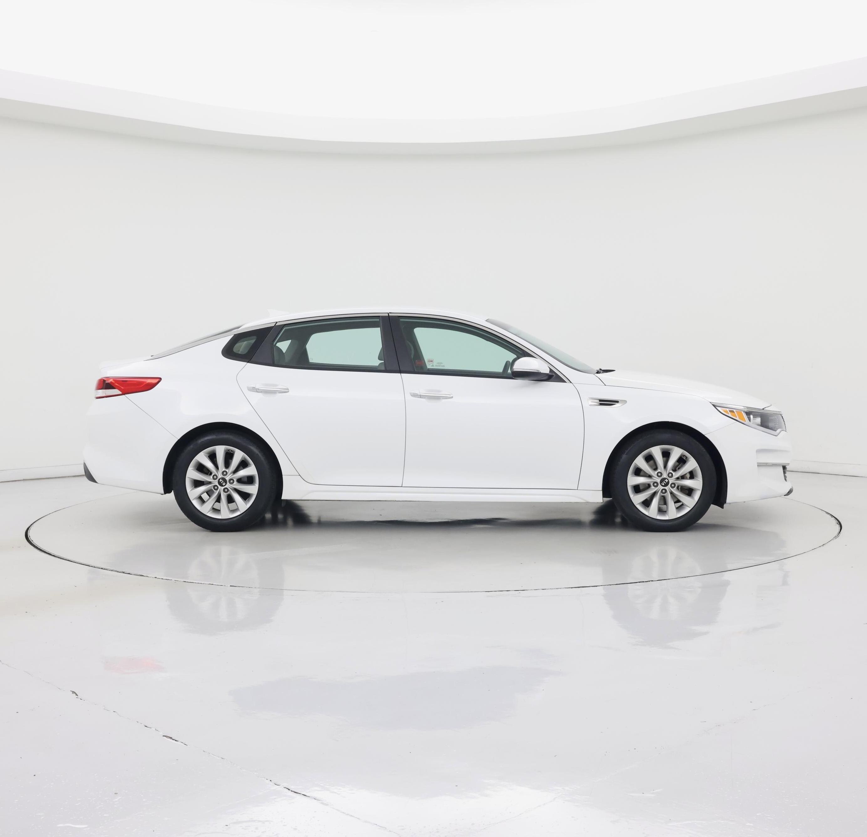 Thumbnail: 2016 Kia Optima - 7