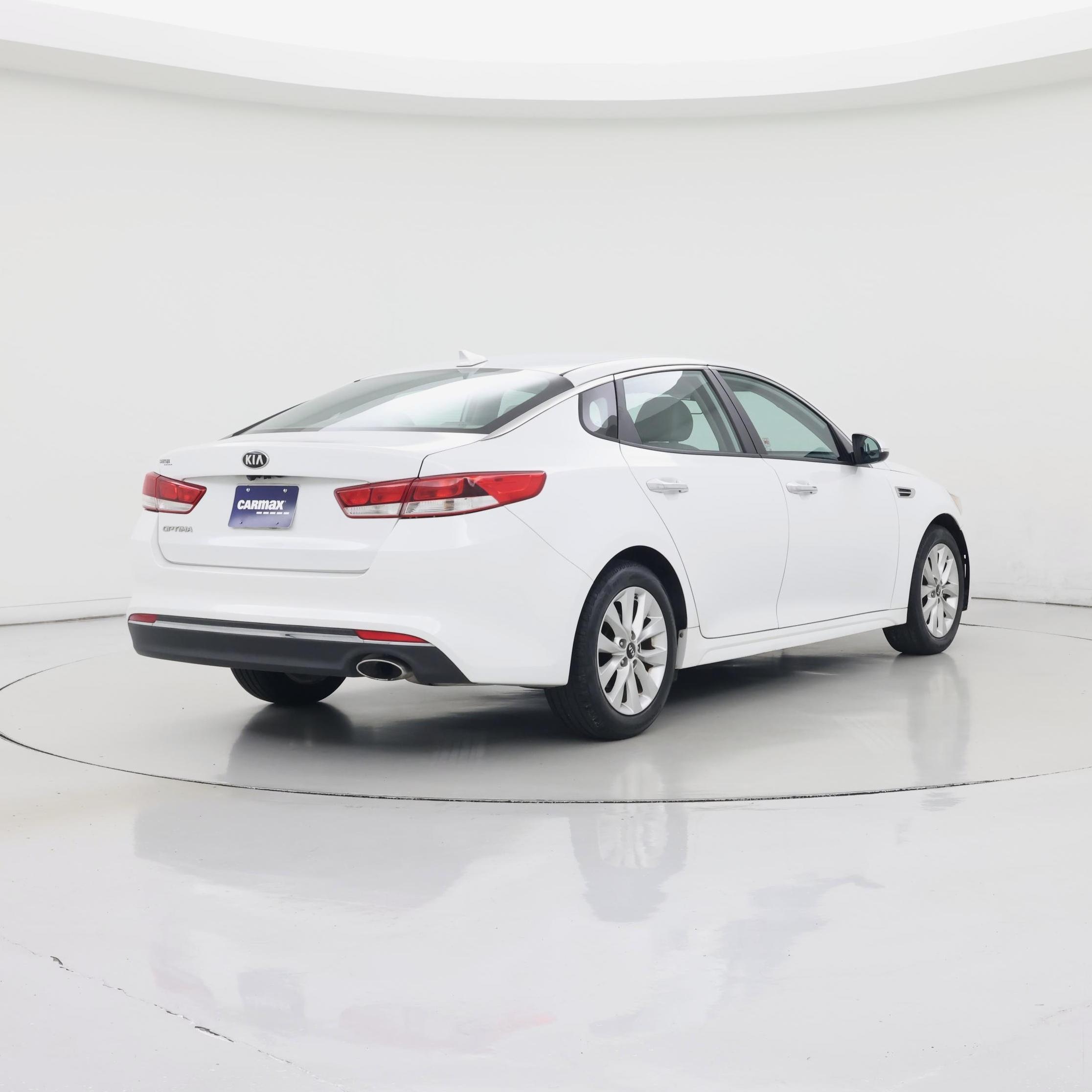 Thumbnail: 2016 Kia Optima - 8