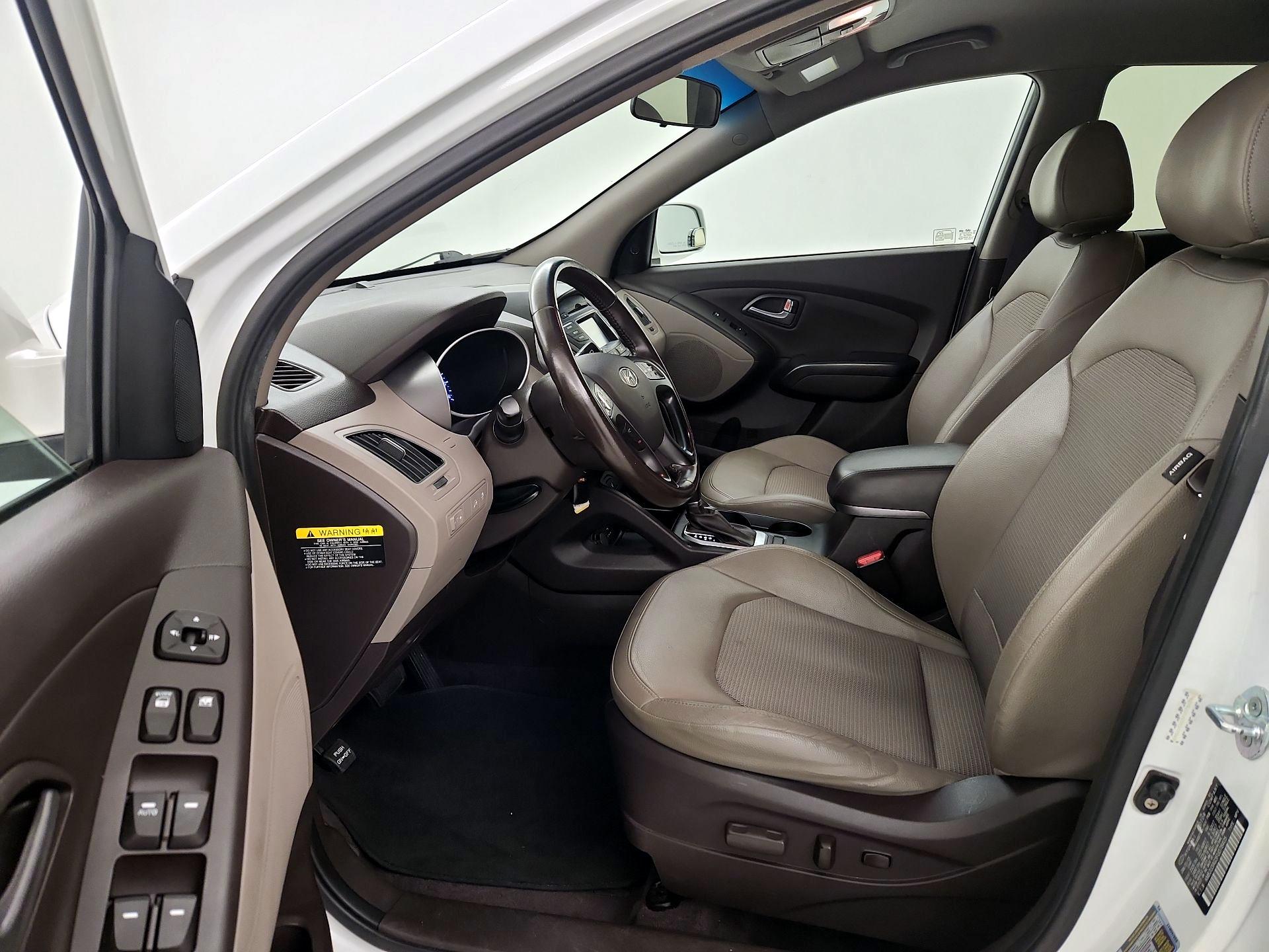 Thumbnail: 2015 Hyundai Tucson - 11
