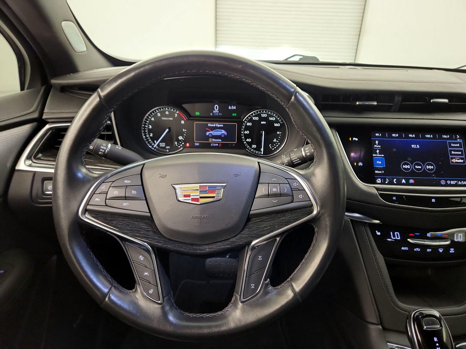 Thumbnail: 2020 Cadillac XT5 - 10