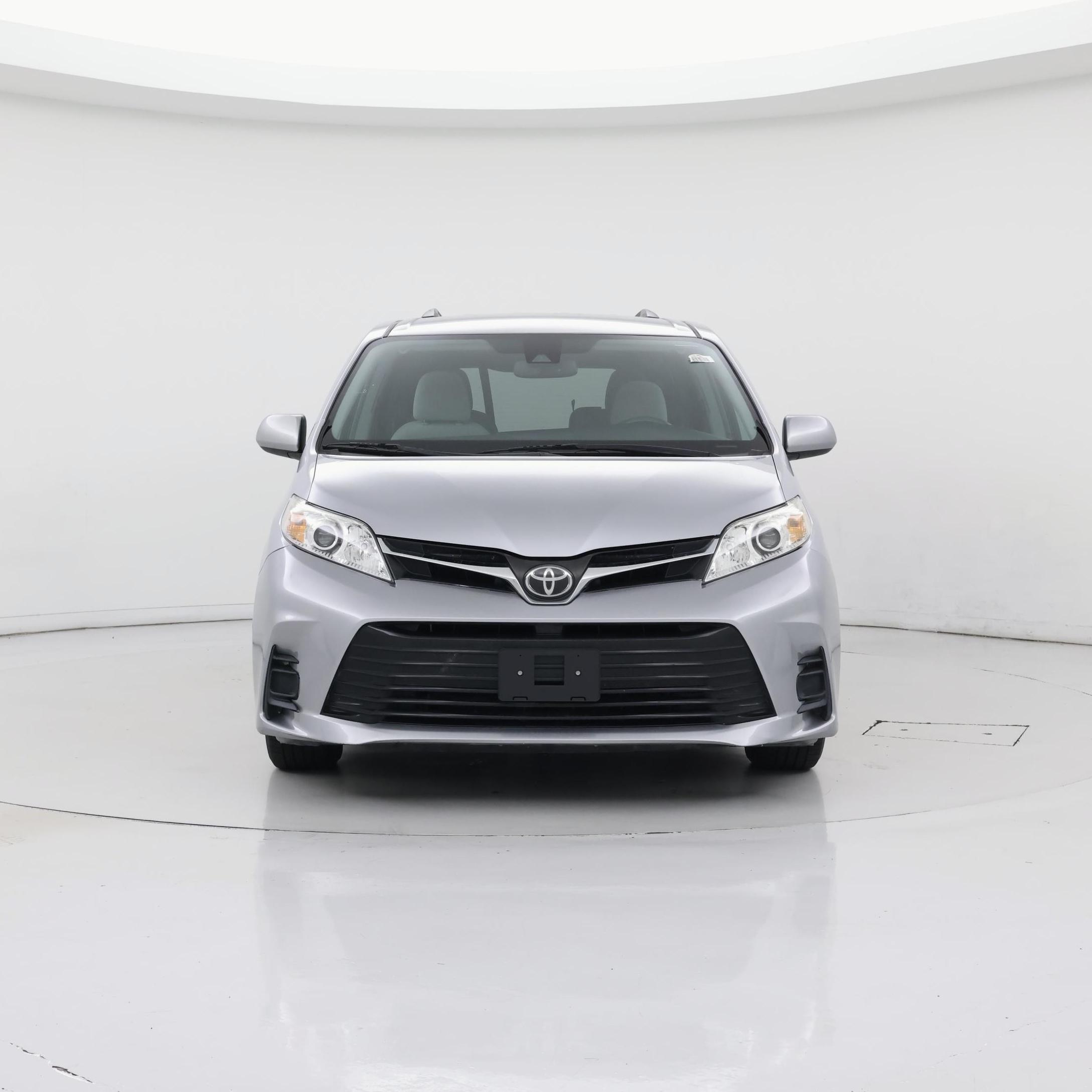 Thumbnail: 2018 Toyota Sienna - 5