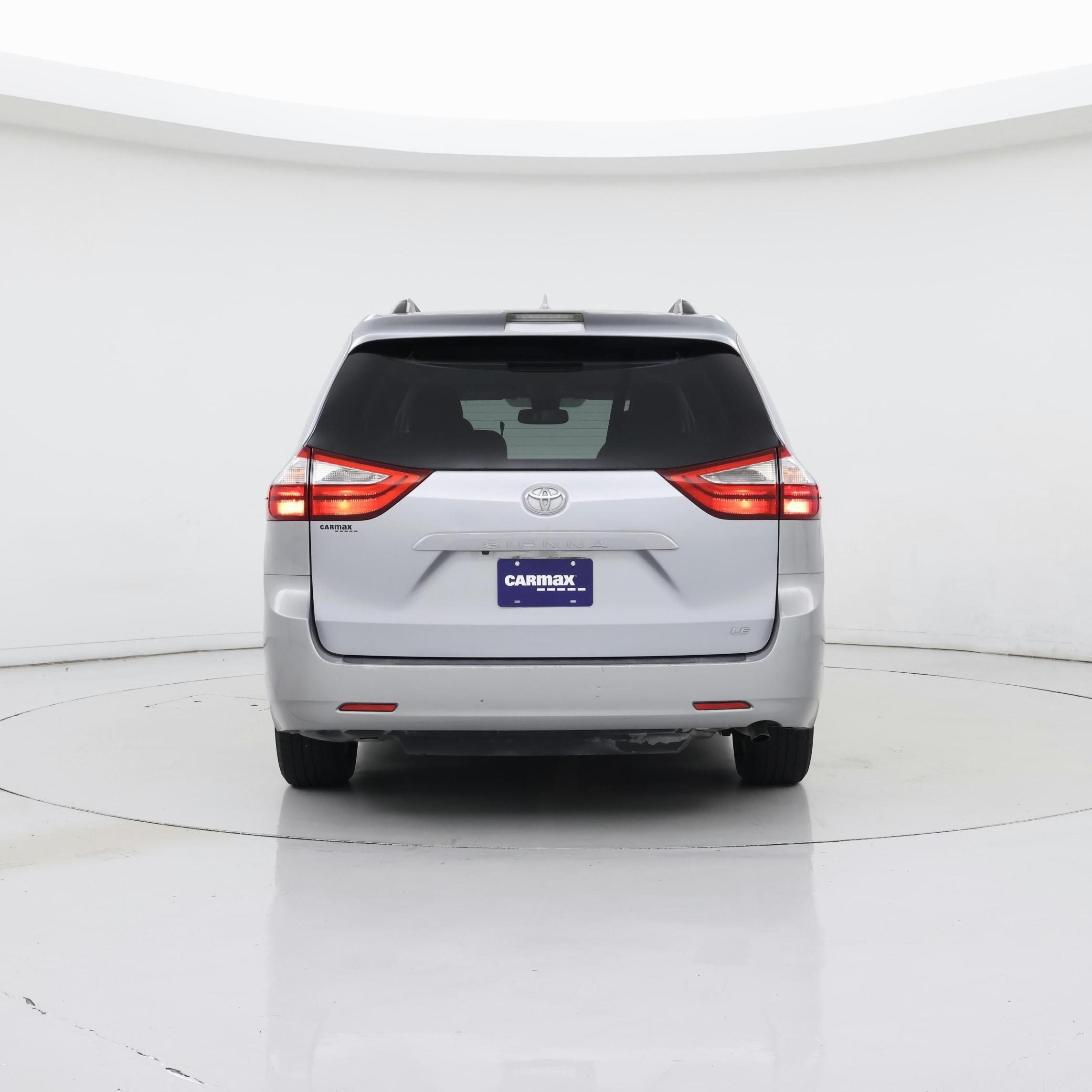 Thumbnail: 2018 Toyota Sienna - 6