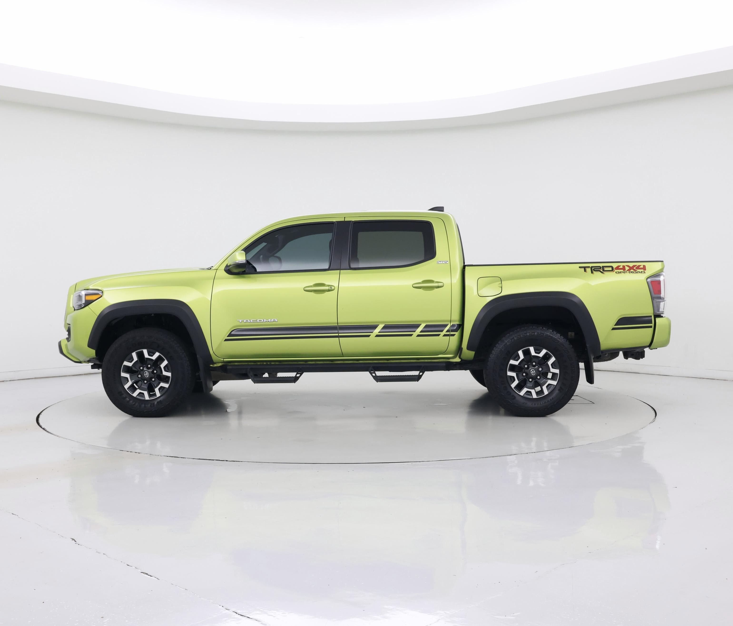 Thumbnail: 2023 Toyota Tacoma - 3