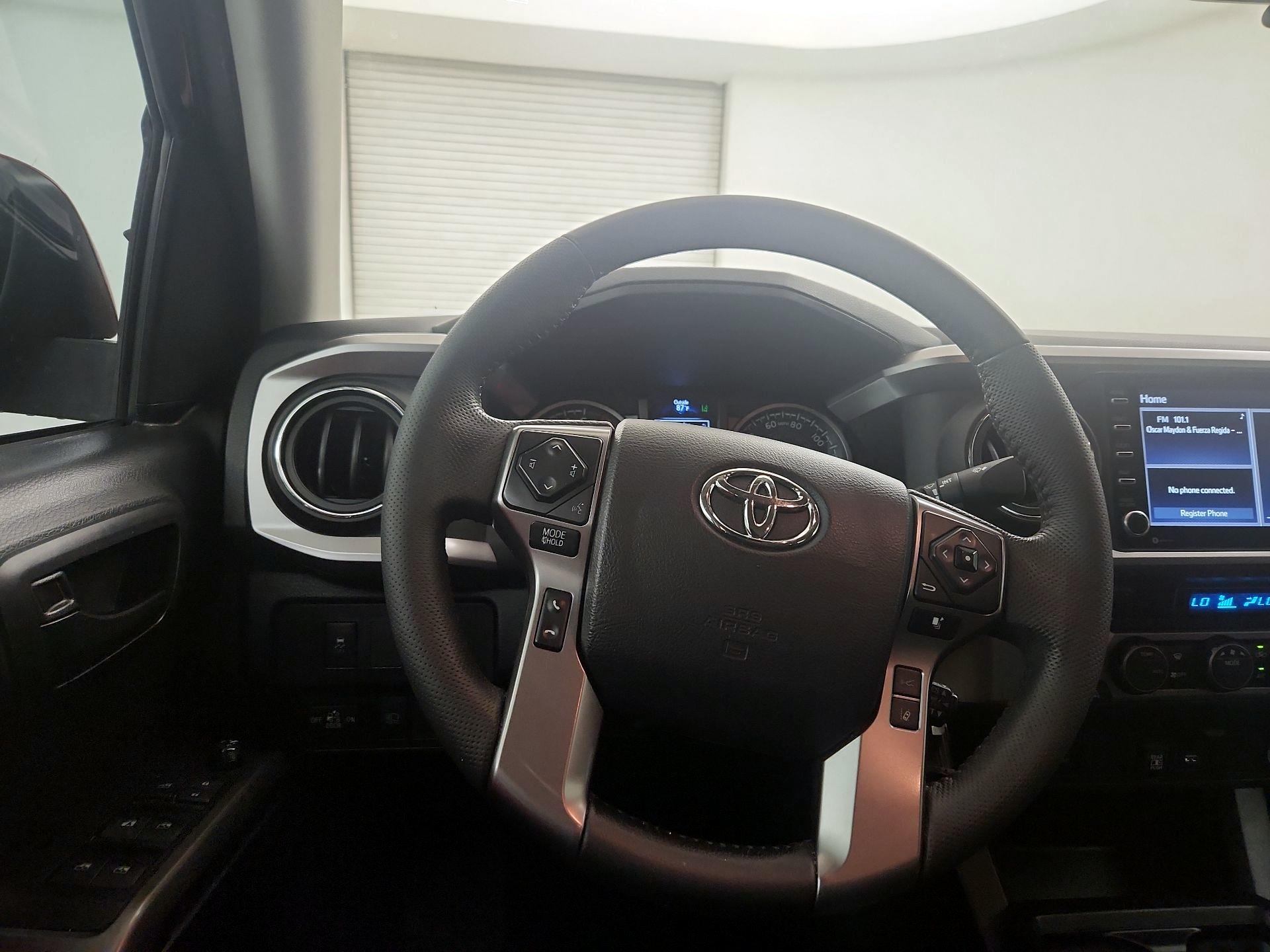 Thumbnail: 2022 Toyota Tacoma - 10