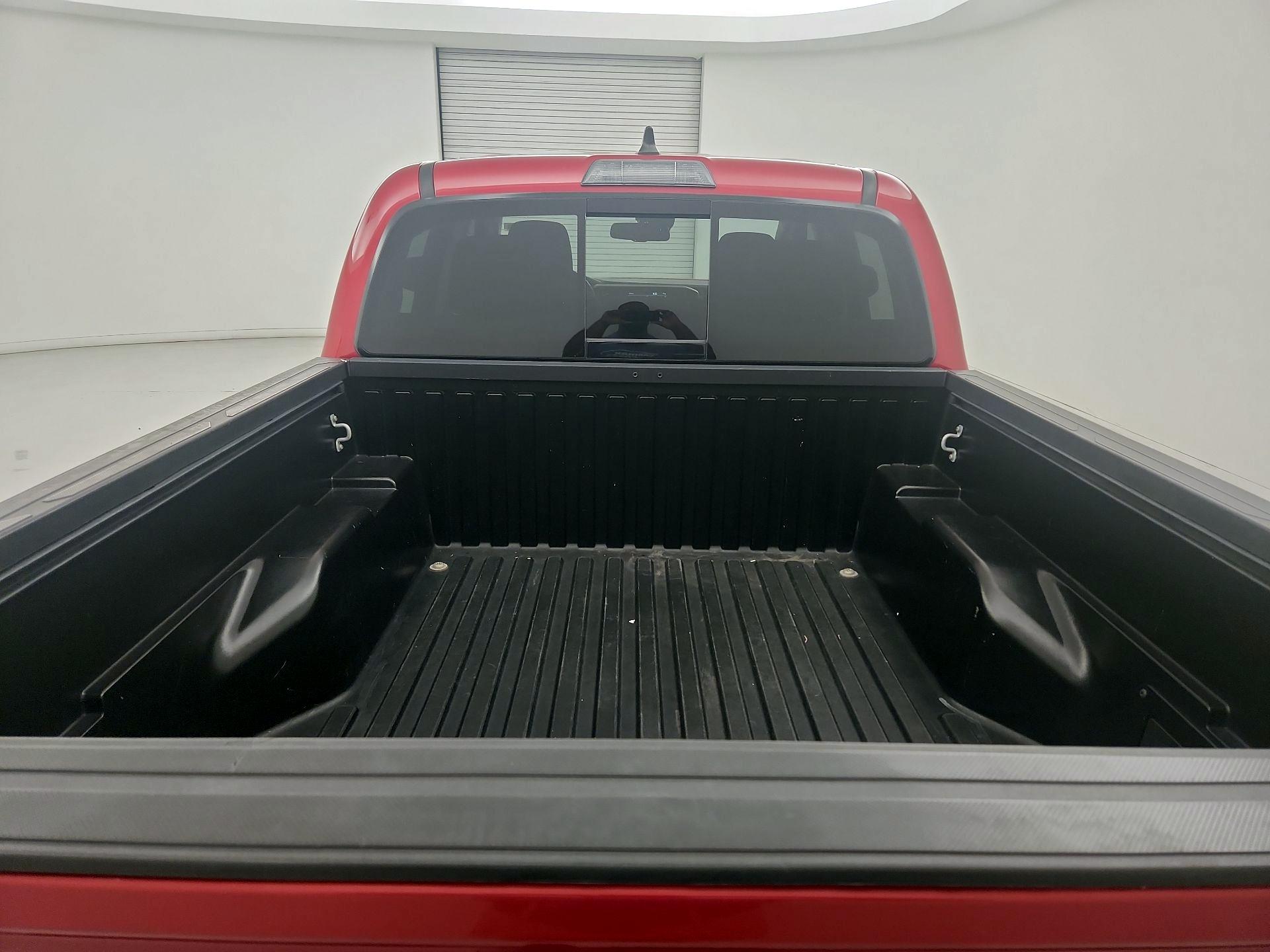 Thumbnail: 2022 Toyota Tacoma - 20