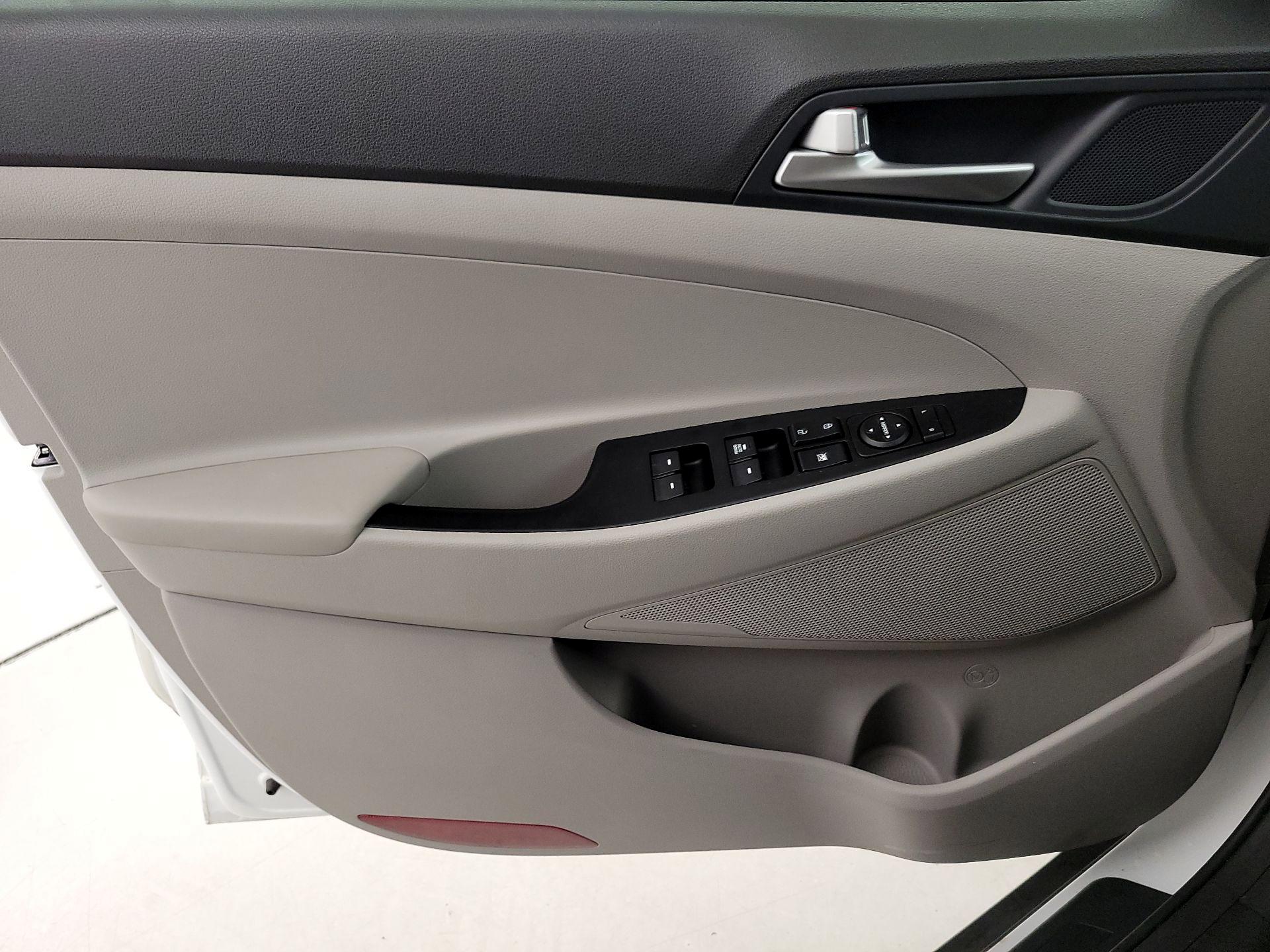 Thumbnail: 2021 Hyundai Tucson - 12