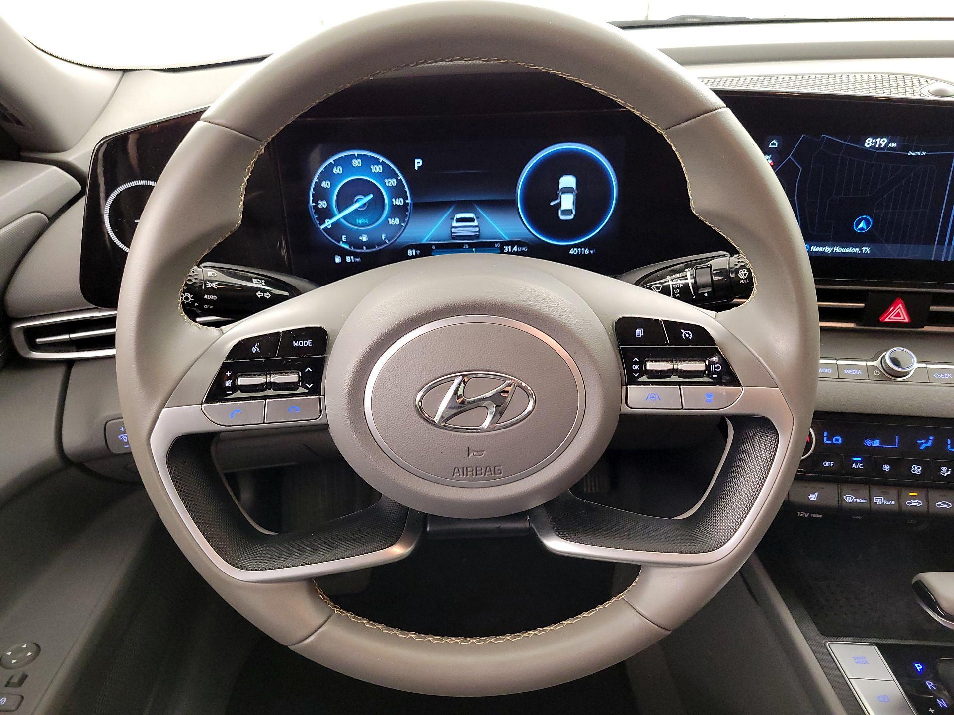 Thumbnail: 2023 Hyundai Elantra - 10