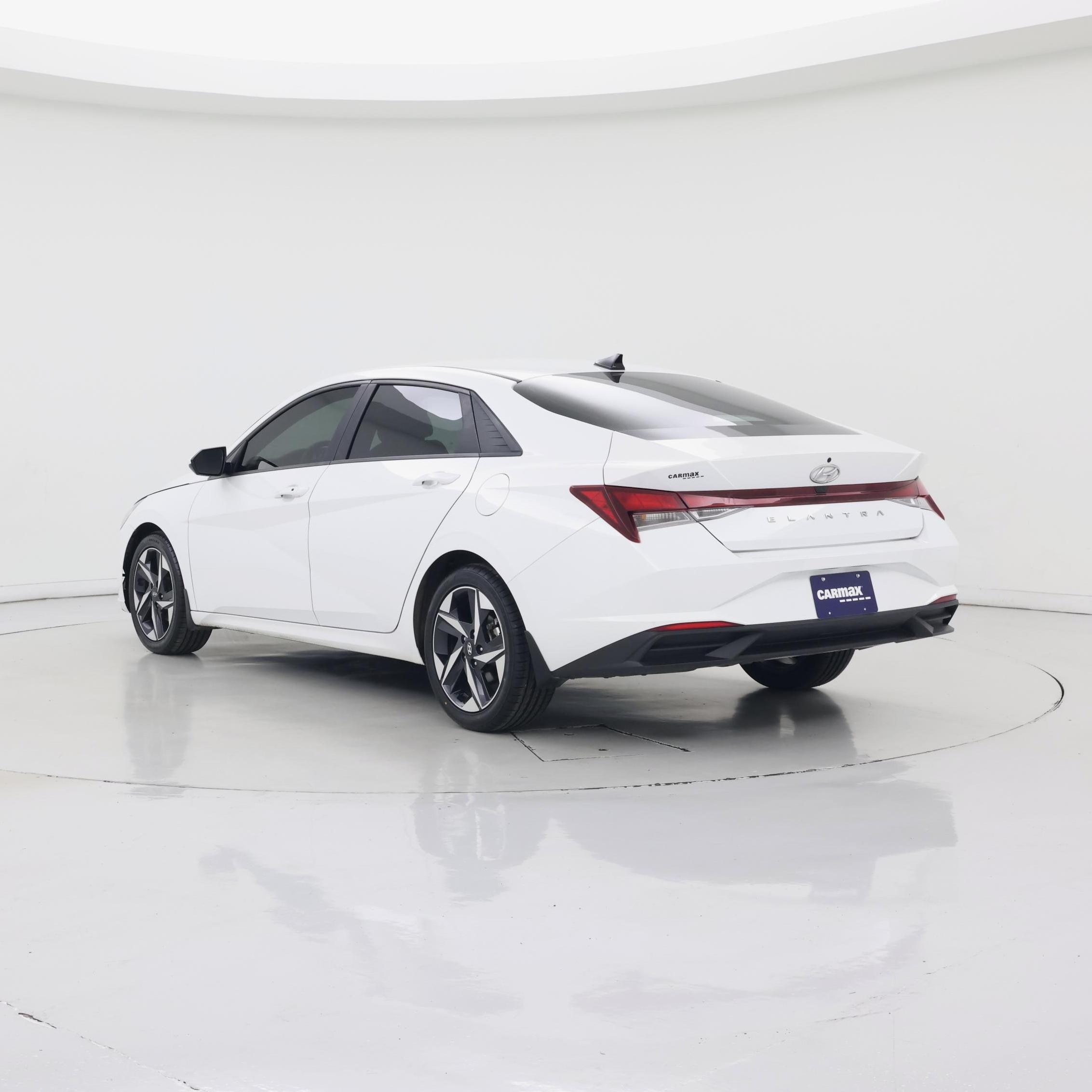 Thumbnail: 2023 Hyundai Elantra - 2