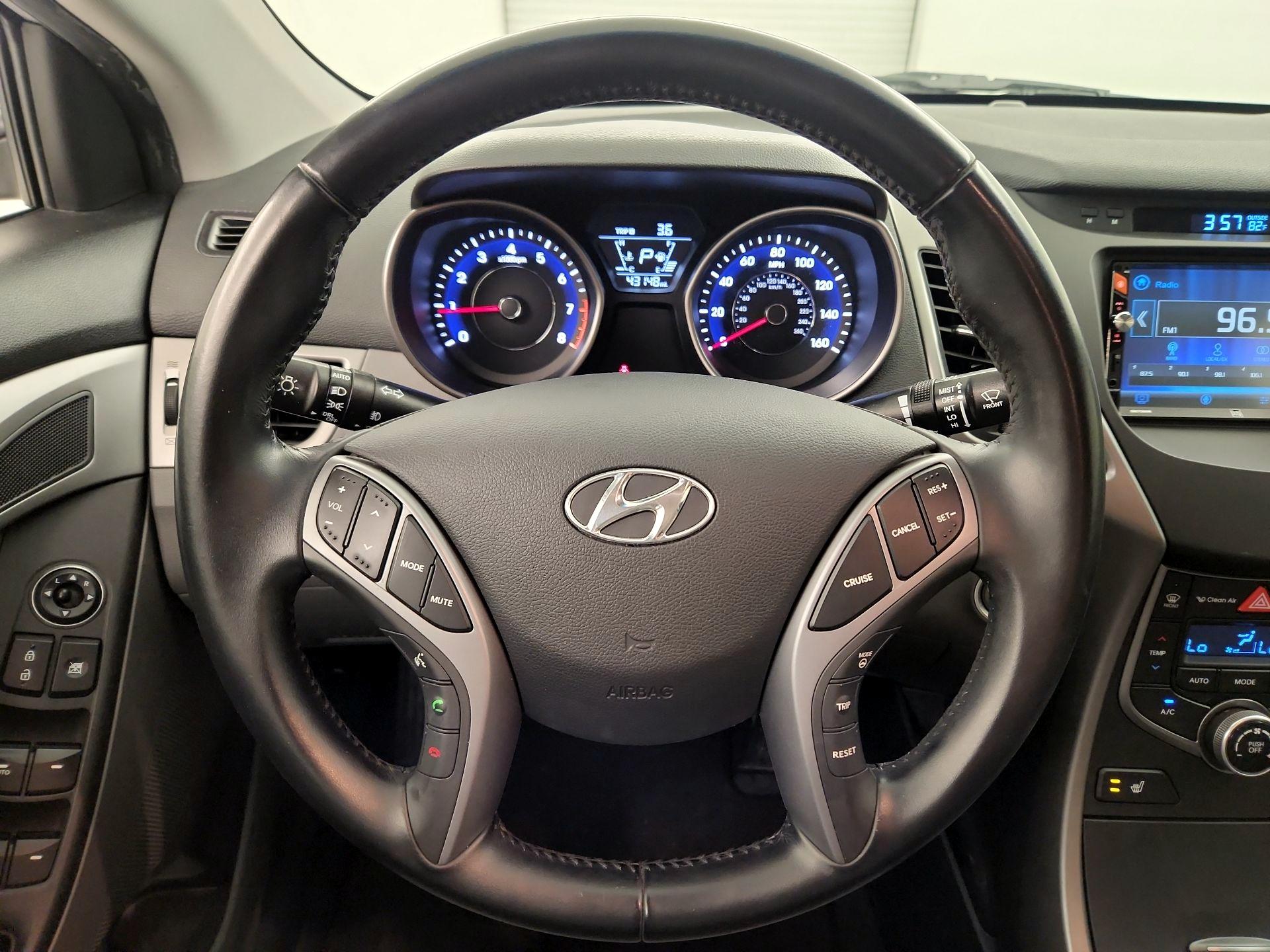 Thumbnail: 2016 Hyundai Elantra - 10