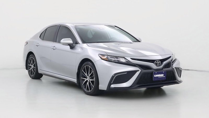 2023 Toyota Camry SE Hero Image