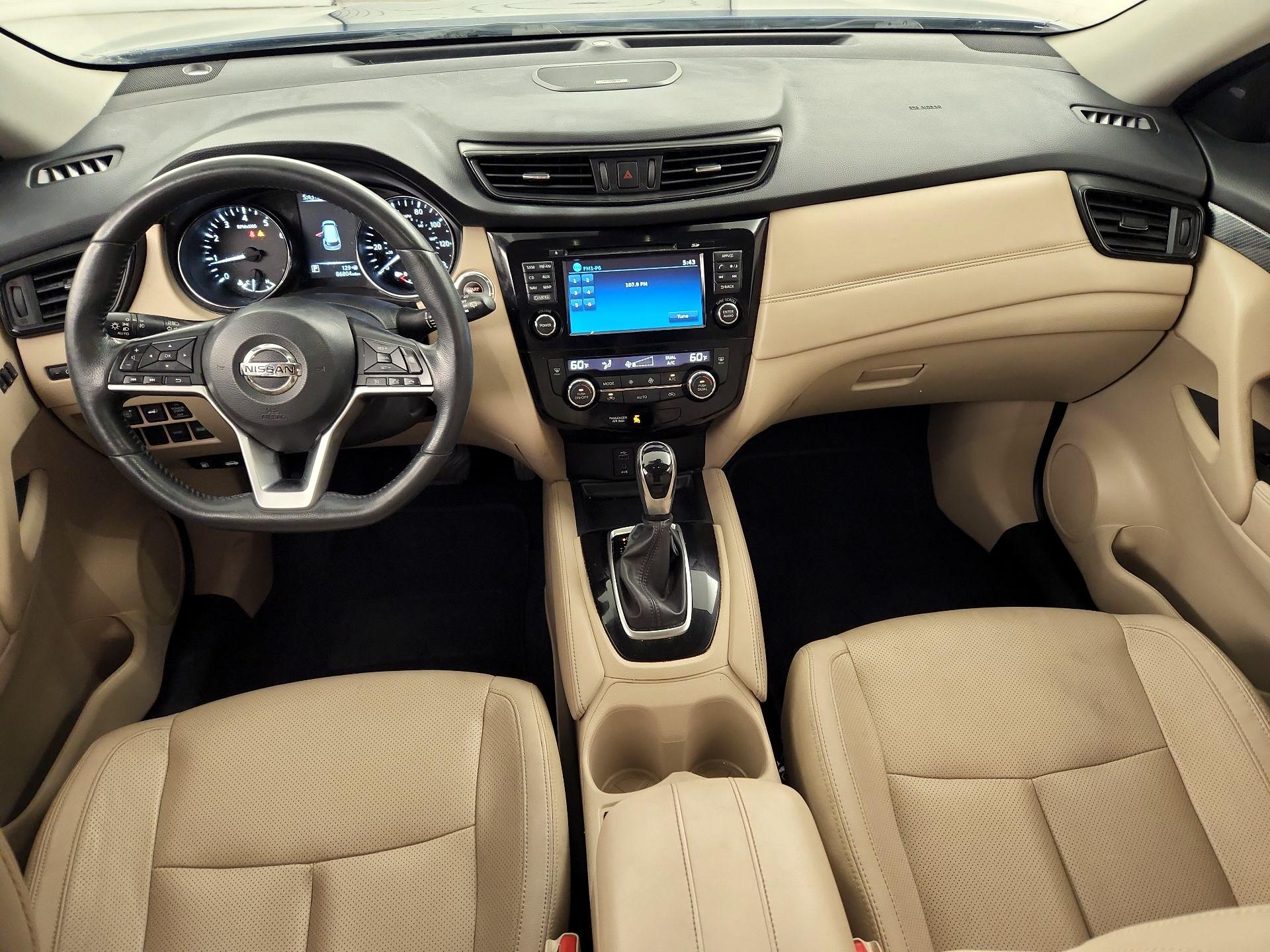 Thumbnail: 2017 Nissan Rogue - 9