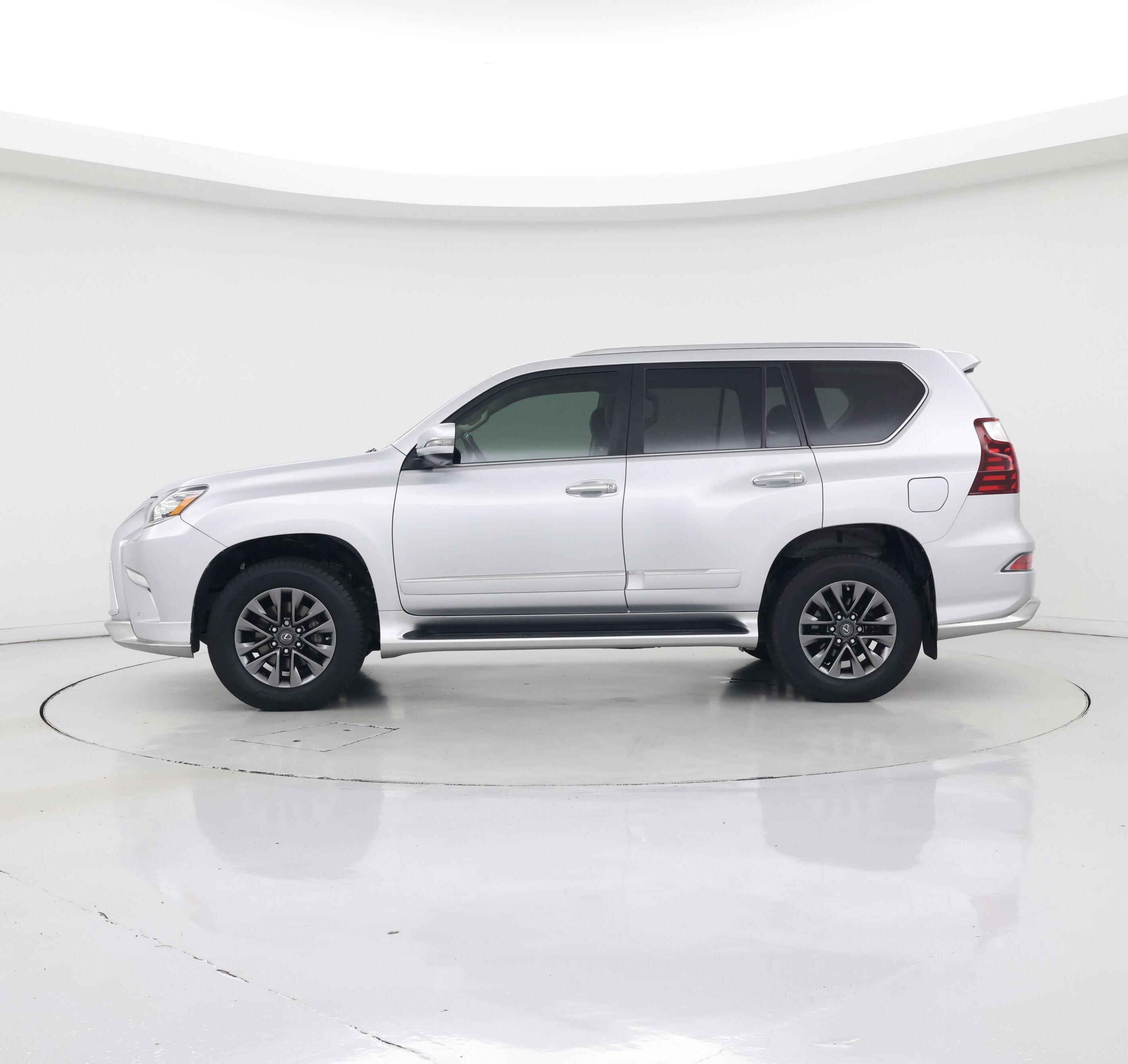 Thumbnail: 2017 Lexus GX - 3
