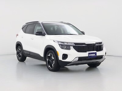 White 2025 Kia Seltos S