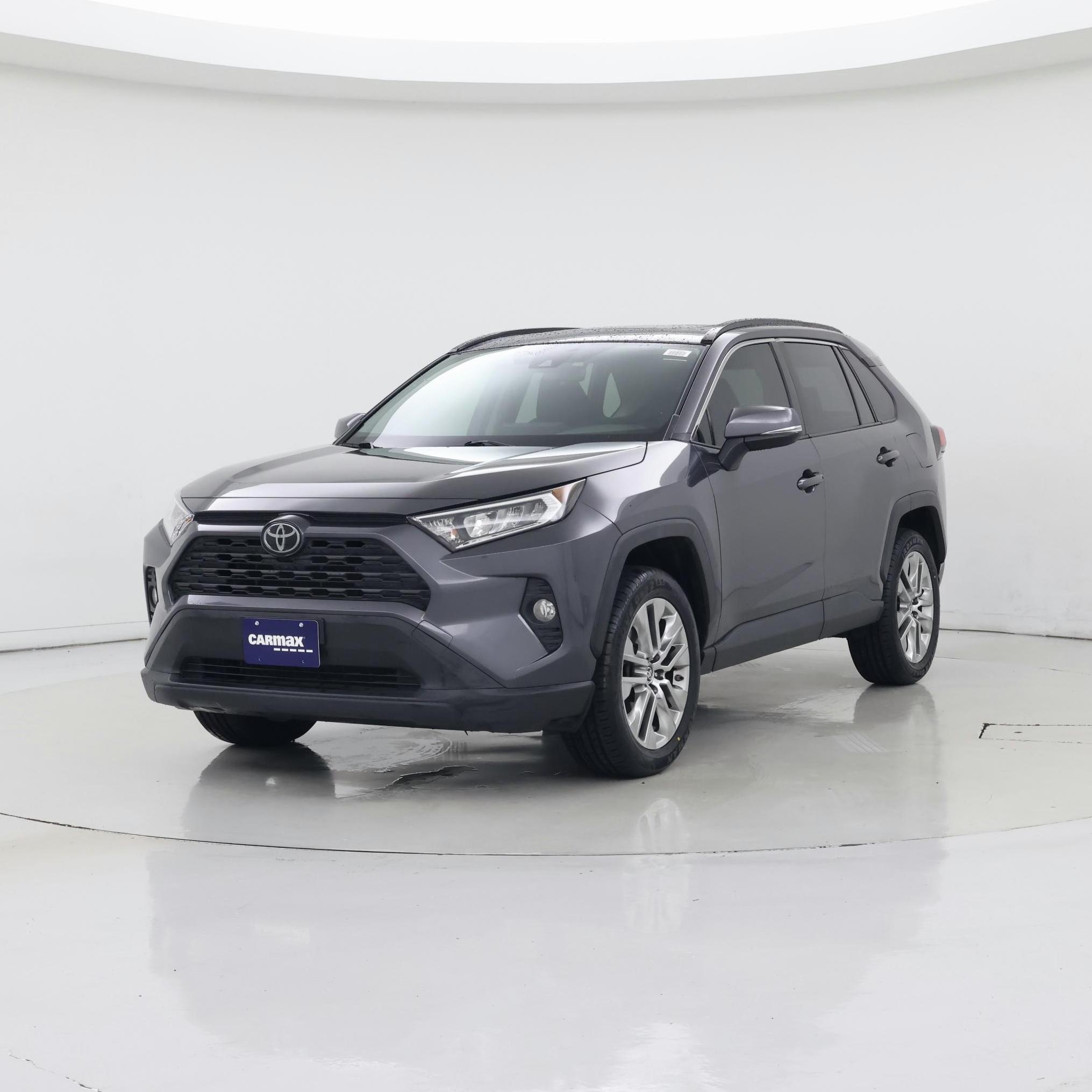 Thumbnail: 2019 Toyota RAV4 - 4