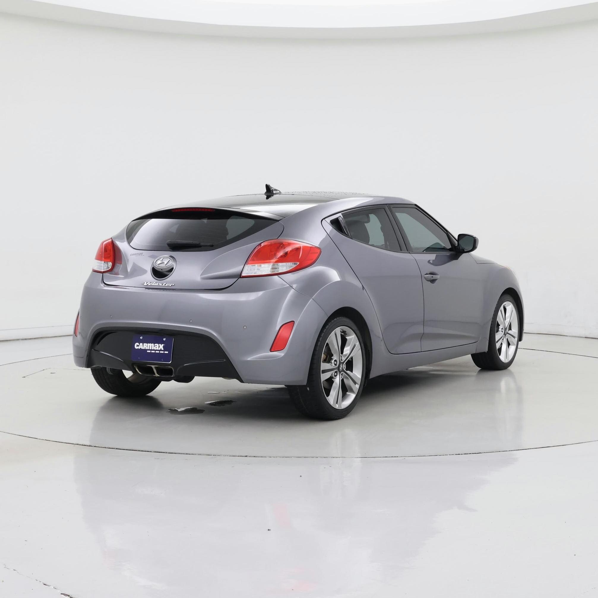 Thumbnail: 2016 Hyundai Veloster - 8